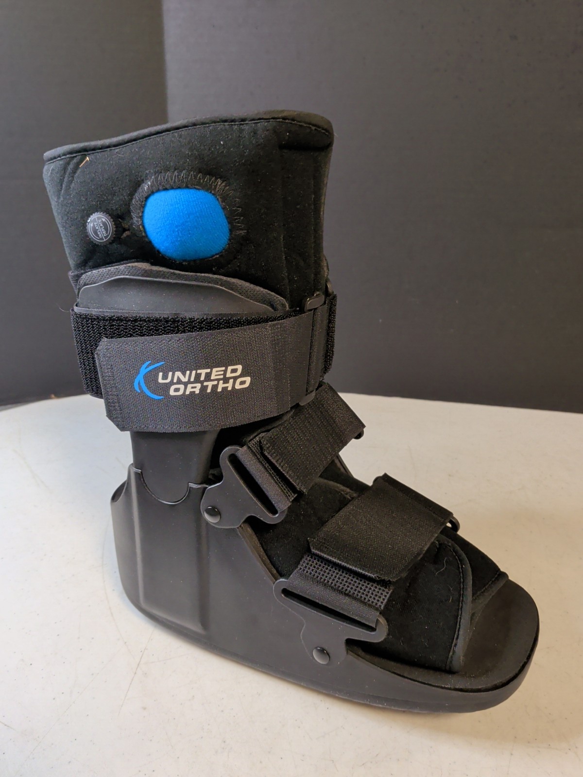 Small United Ortho Short Air Cam Walker Fracture Foot Boot Fits Left or Right