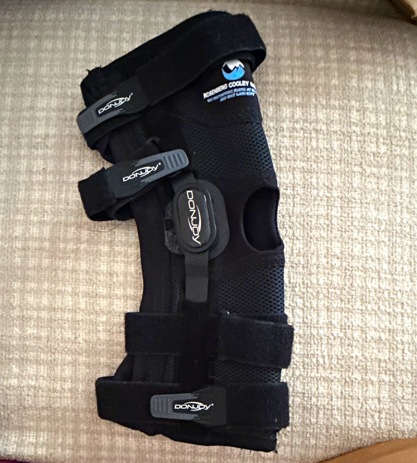 DJ PLAYMKR 2 Hinged Knee Brace, Stabilization, Adjustable, Black, Size M