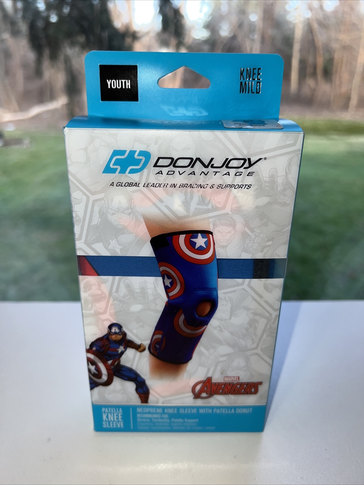 NIB Youth Marvel Avengers Captain America Neoprene Knee Sleeve (DONJOY)