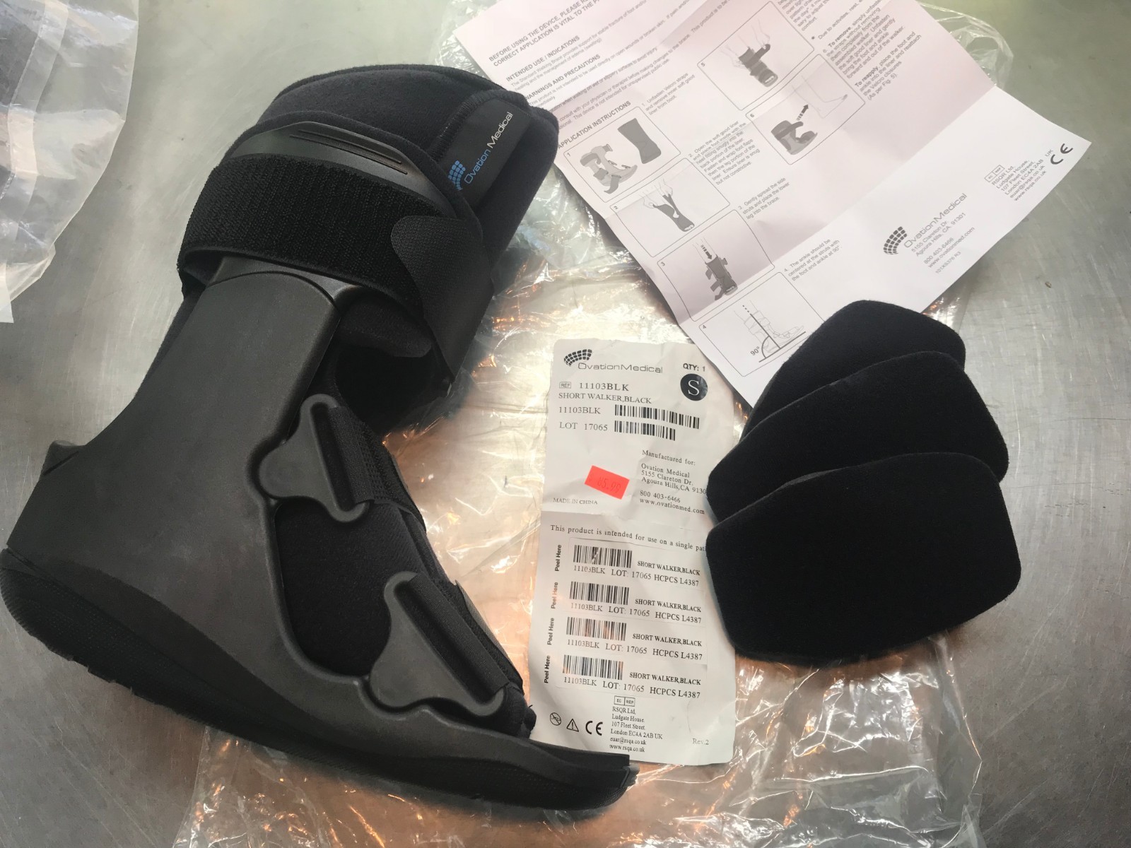 11103 Ovation Medical Pneumatic Shockpod Short Walker Brace SMALL Black