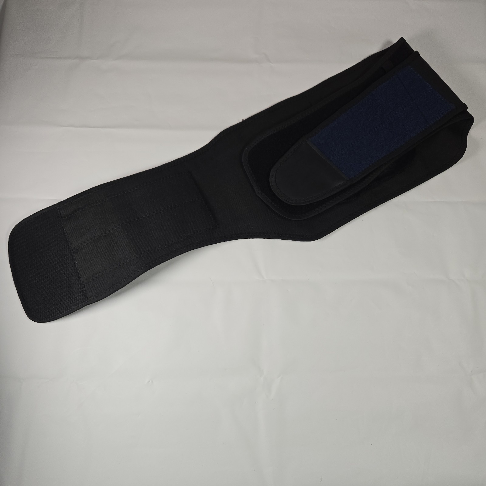 MUELLER Sports Care Adjustable Lumbar Back Brace w/ Removable Pad-One Size