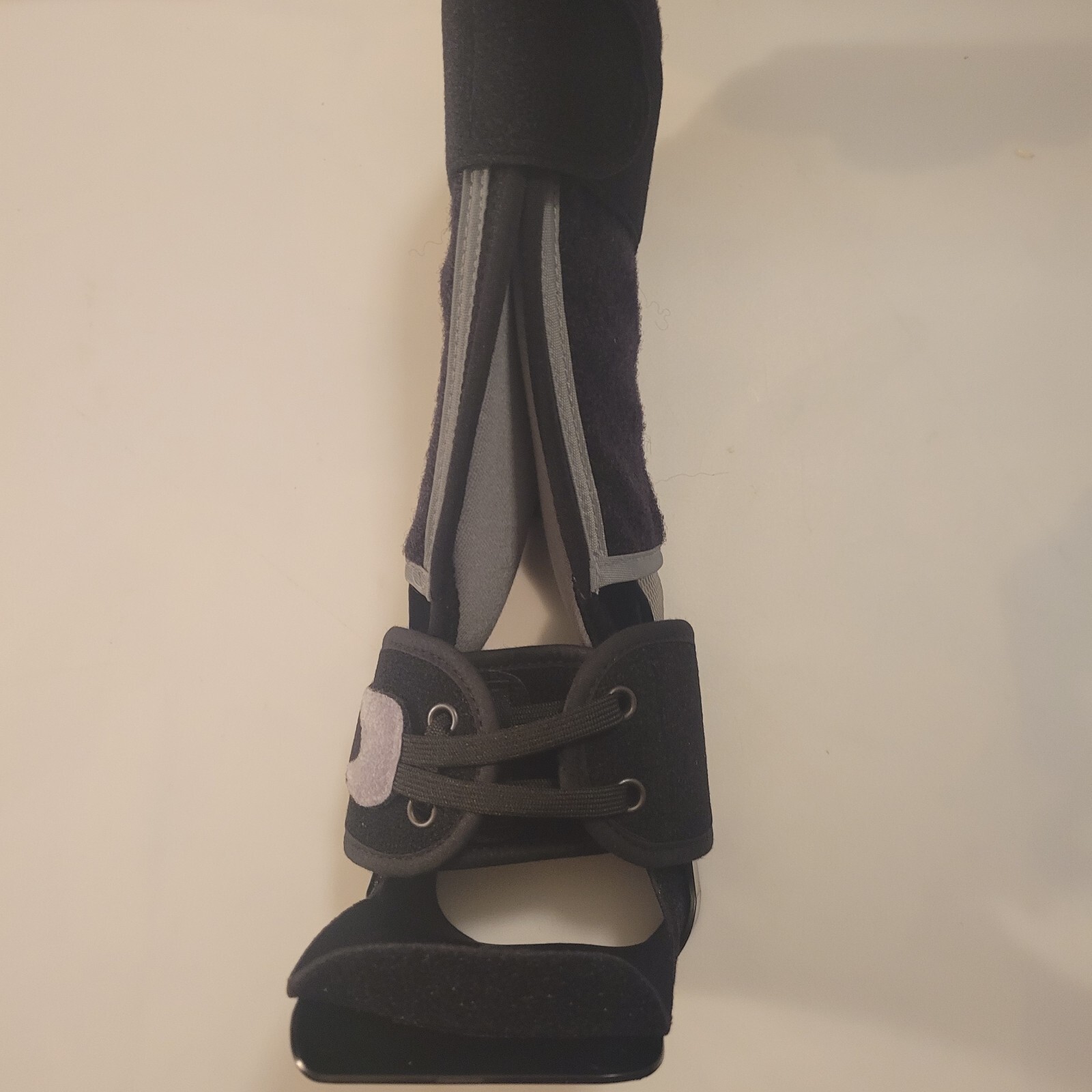 ISO Active ankle brace Left Small (M) ISO 13485