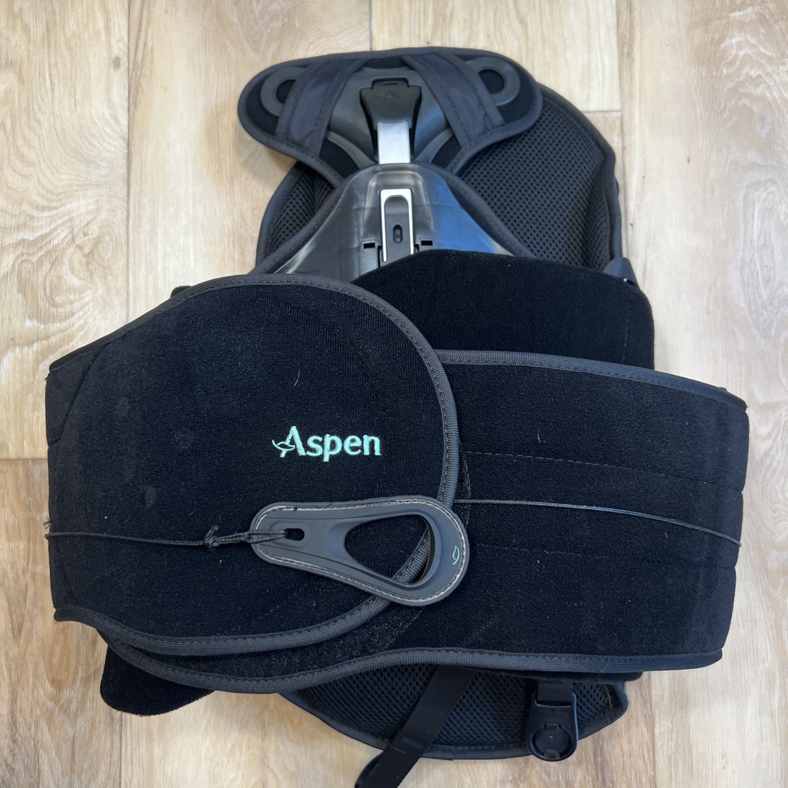 Aspen Acute Back Brace – Adjustable – One Size – Black