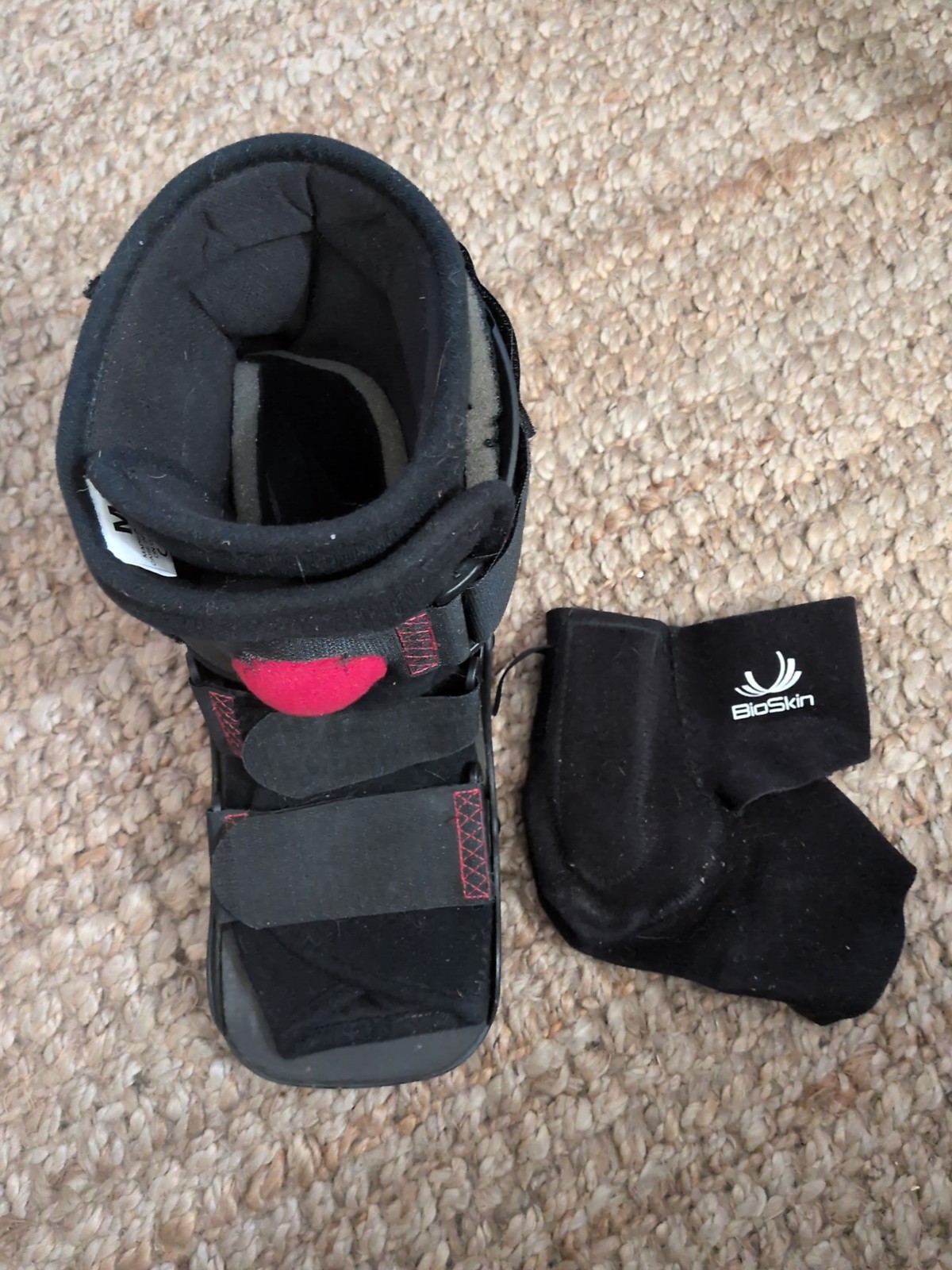 ProCare XcelTrax Air Ankle Walker Brace Walking Boot Size M 17″ – 79-95525