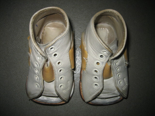 Vtg Orthopedic Baby Splint Corrective White Leather Pre Walker Shoes Open Toe