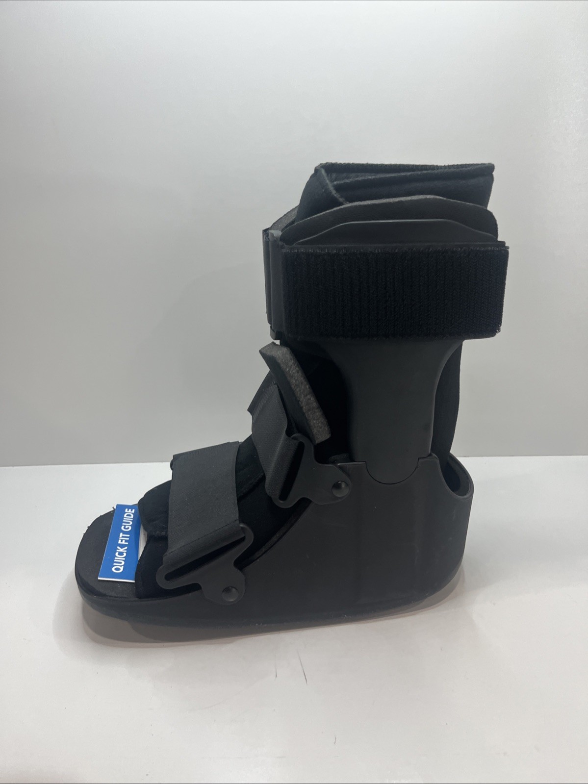United Ortho USA14013 Short Cam Walker Fracture Boot, Small, Black