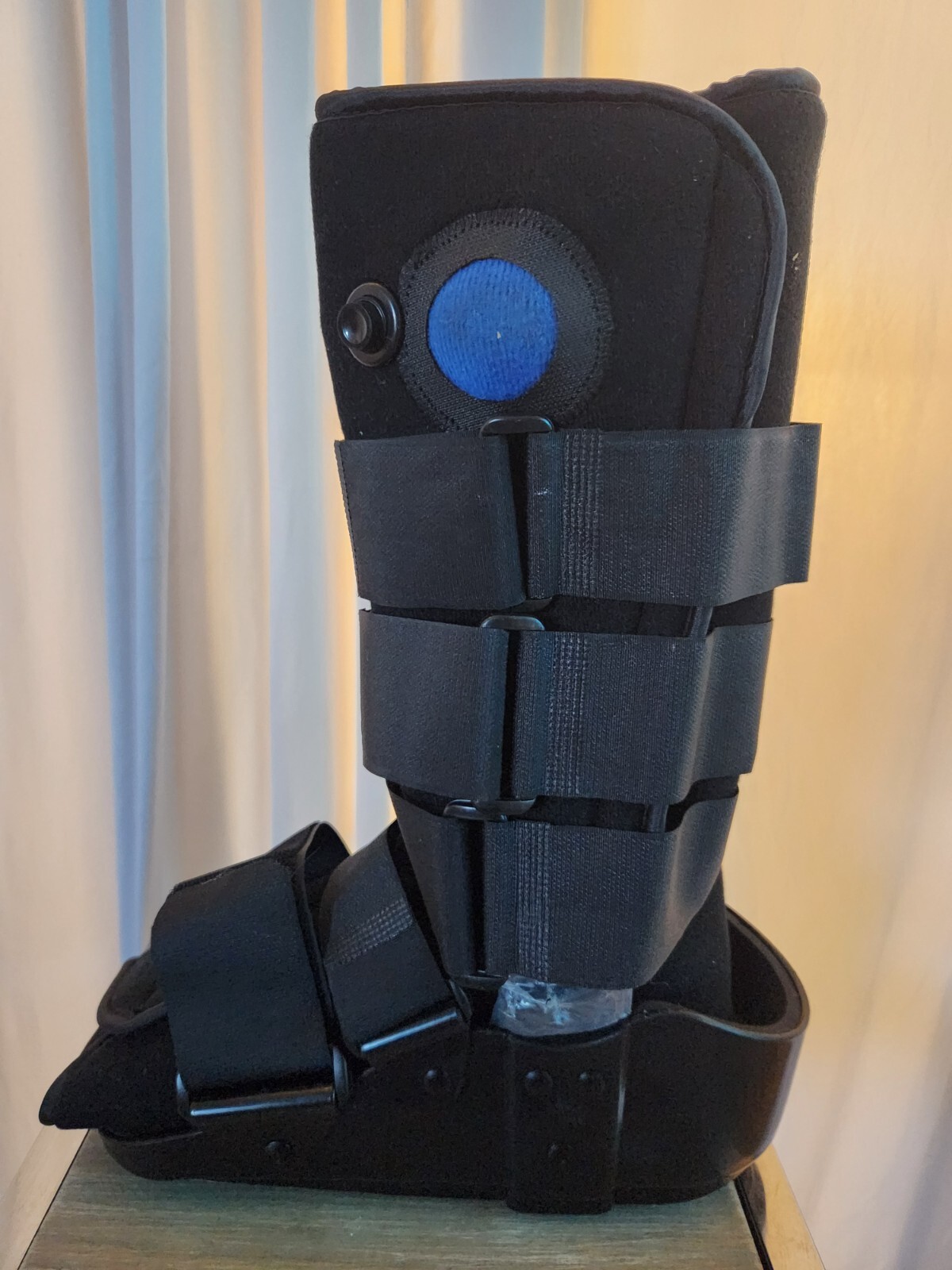 Lrg, Med Or Small Pneumatic Medical Walking Boot – Standard “off the shelf” boot