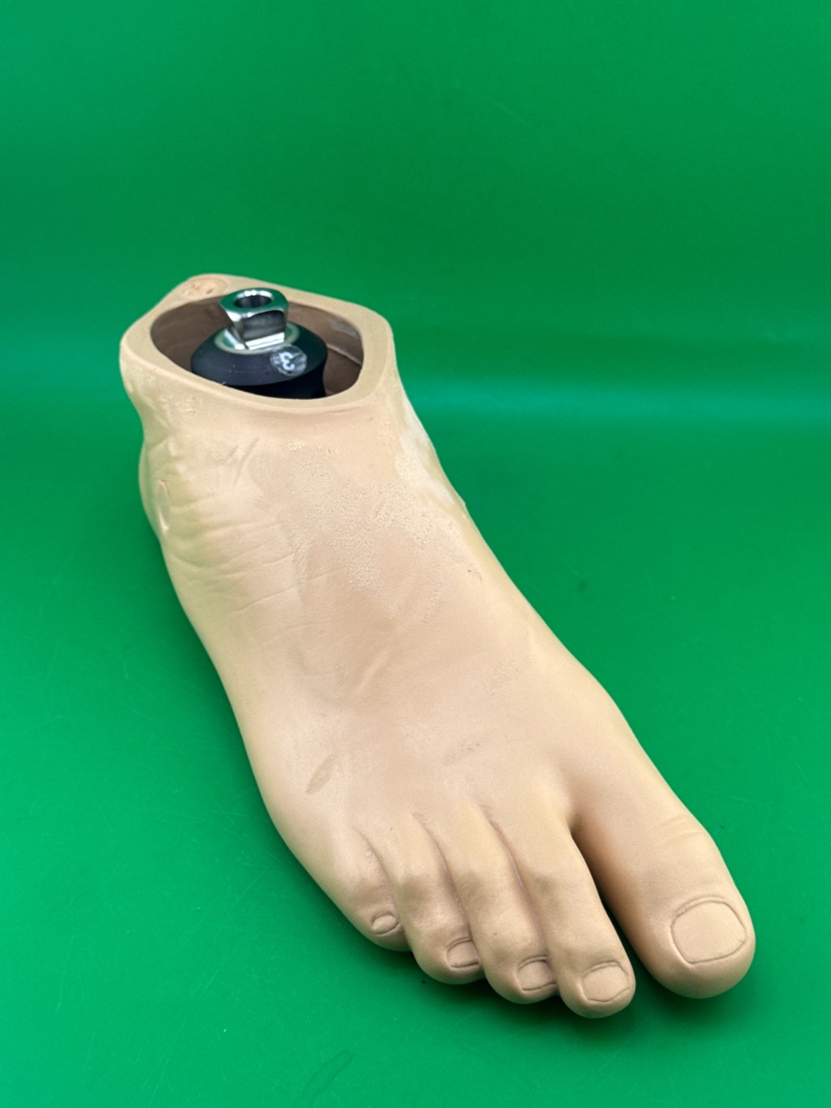 Trulife Kinetic single Axis Prosthetic Foot. Right. Size 27, Category 3