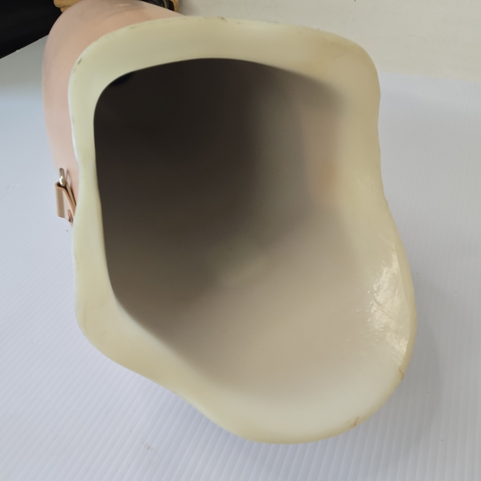 Prosthetic Above The Knee Leg – Left Leg Ossur MEDI Foot Knee