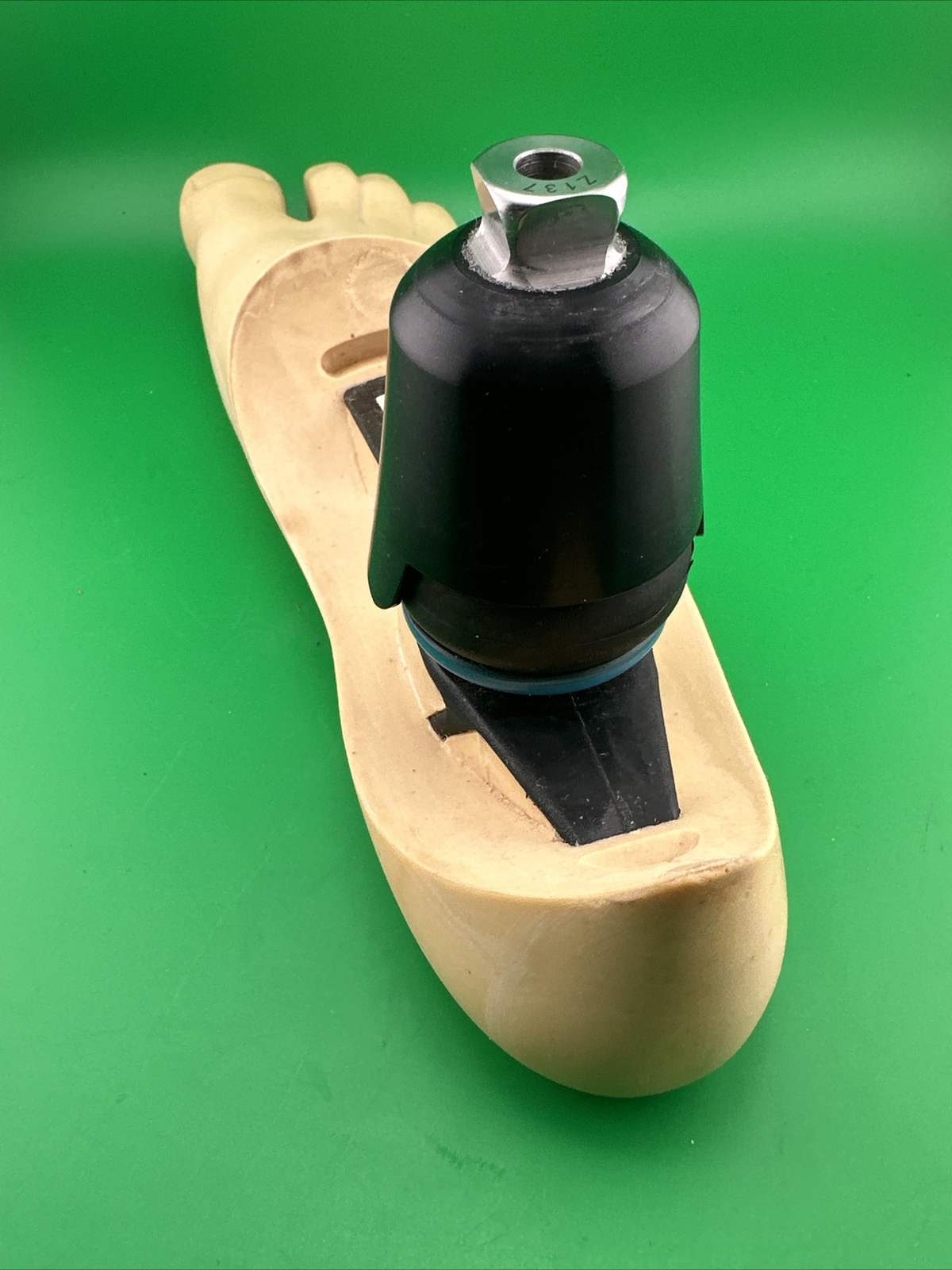Endolite Blatchford Multiflex Right Size 30 Prosthetic Foot.