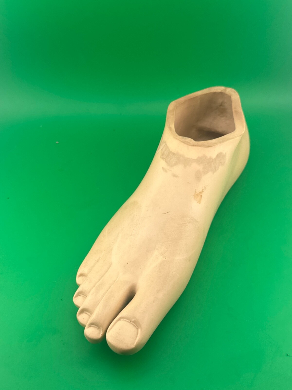 Prosthetic footshell foot shell, right. Blatchford avalon shell