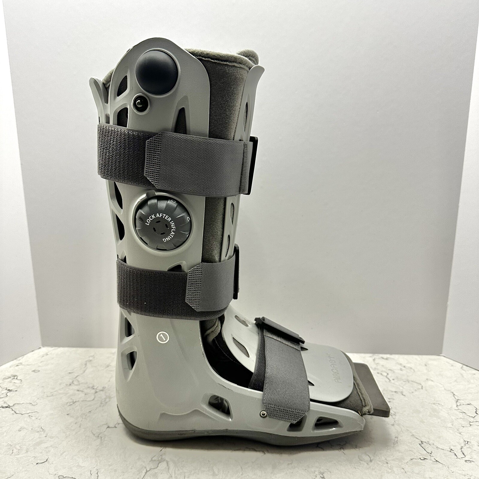 Aircast XP Walker Brace/Walking Boot Size Med 01P-S W/Pneumatic Pump VGC Clean
