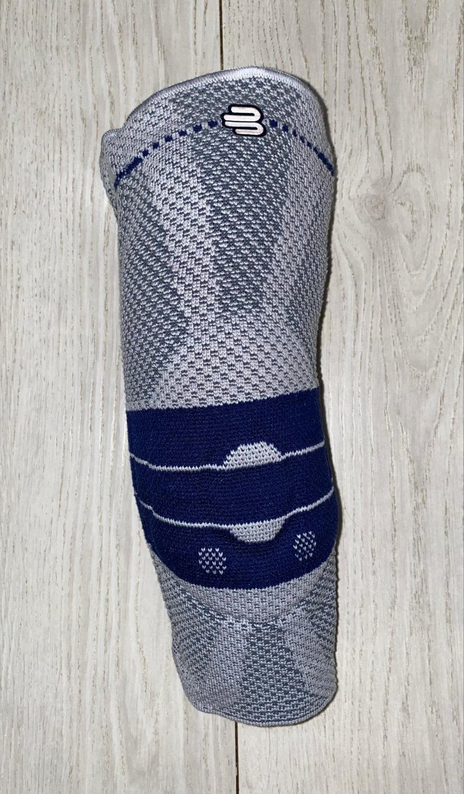 BAUERFEIND GENU TRAIN Mit Silikonrand A3 Size 3 Arthritis Knee Brace