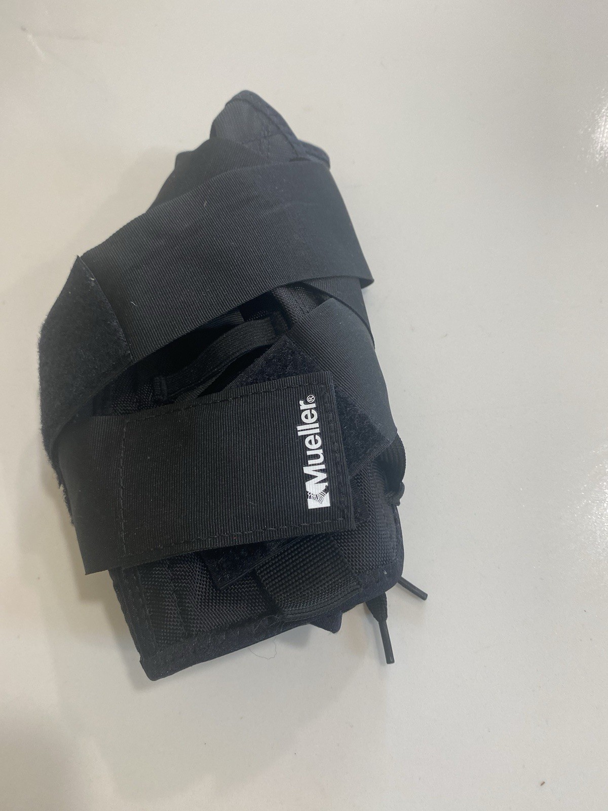 Mueller Sports Medicine Adjustable Ankle Stabilizer In Black