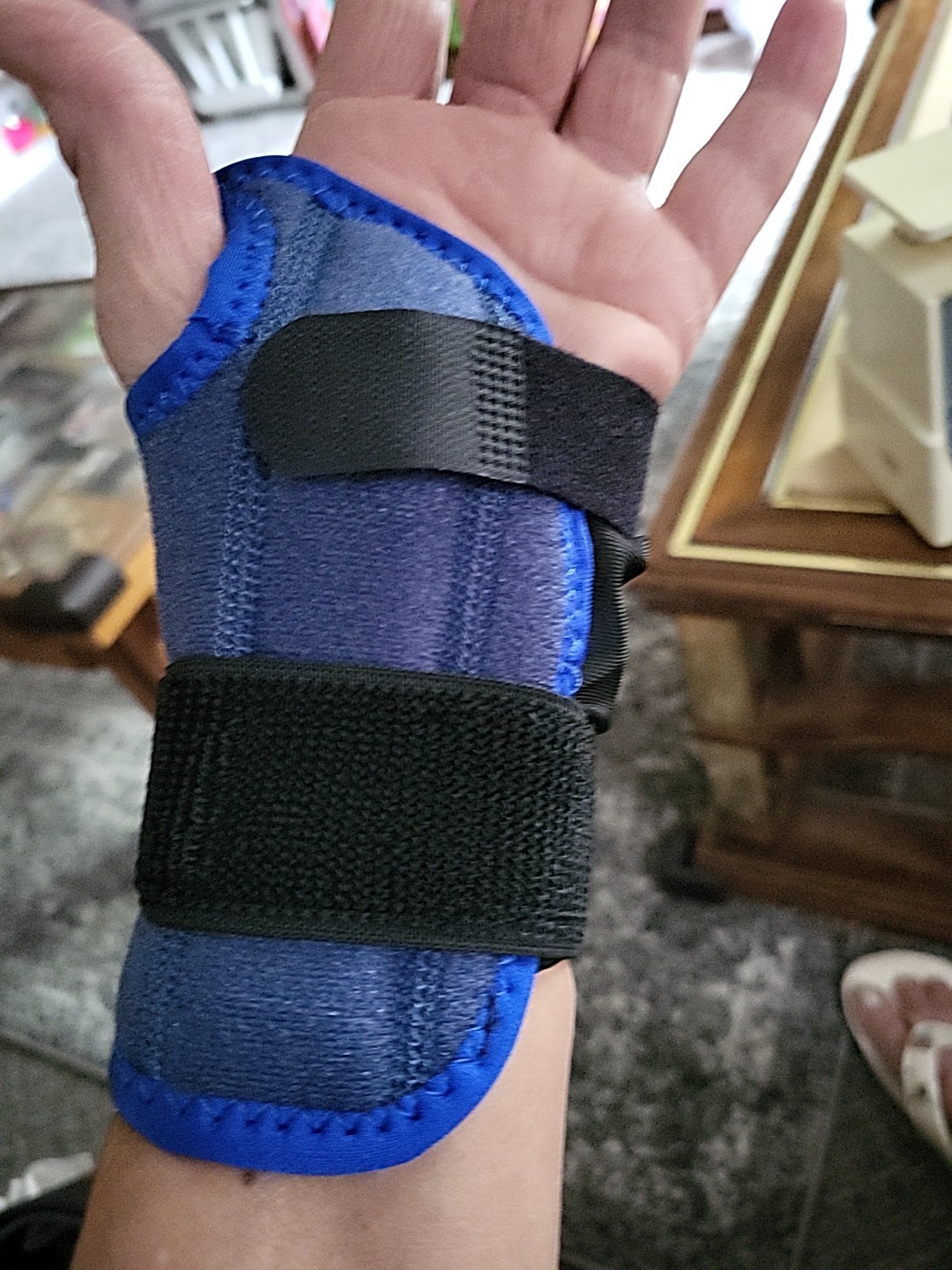 “Brace Up” Kids Left Hand Stabilization Support Brace One Sz Fits All