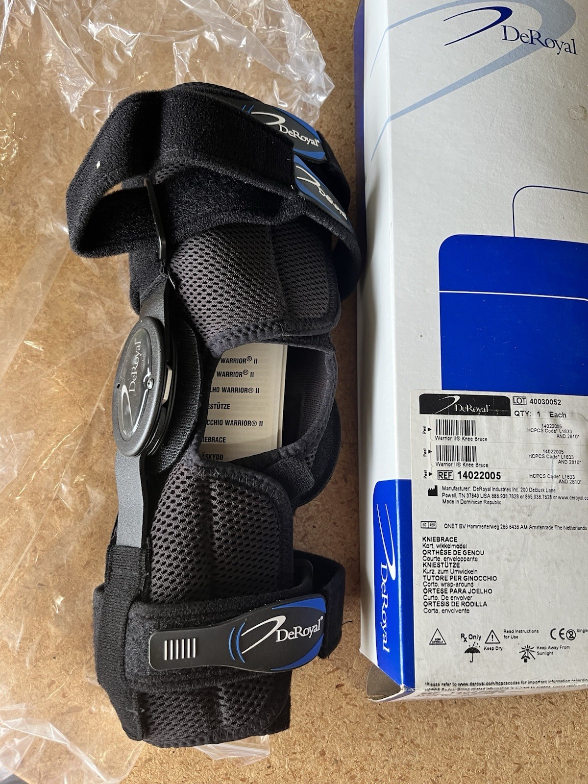 DeRoyal WARRIOR® II KNEE BRACE