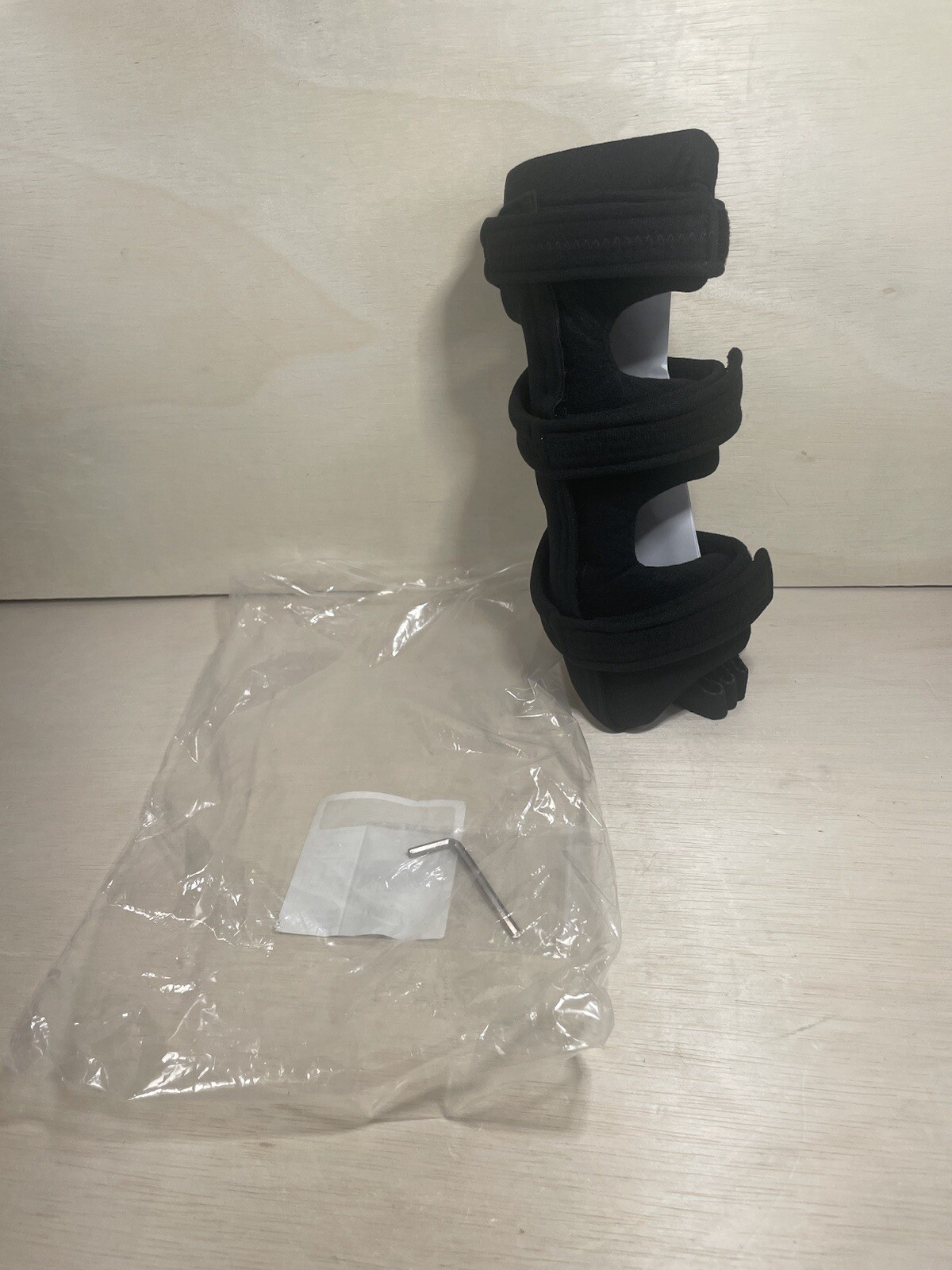 Comfortland Endeavor Deluxe Wrist/Hand Splint Right Or Left Support Brand New