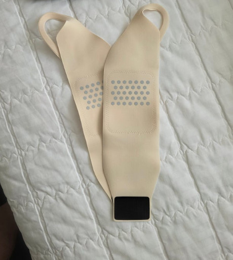Postpartum Wrist Brace for New Moms, Adjustable Thumb-Free Support Band