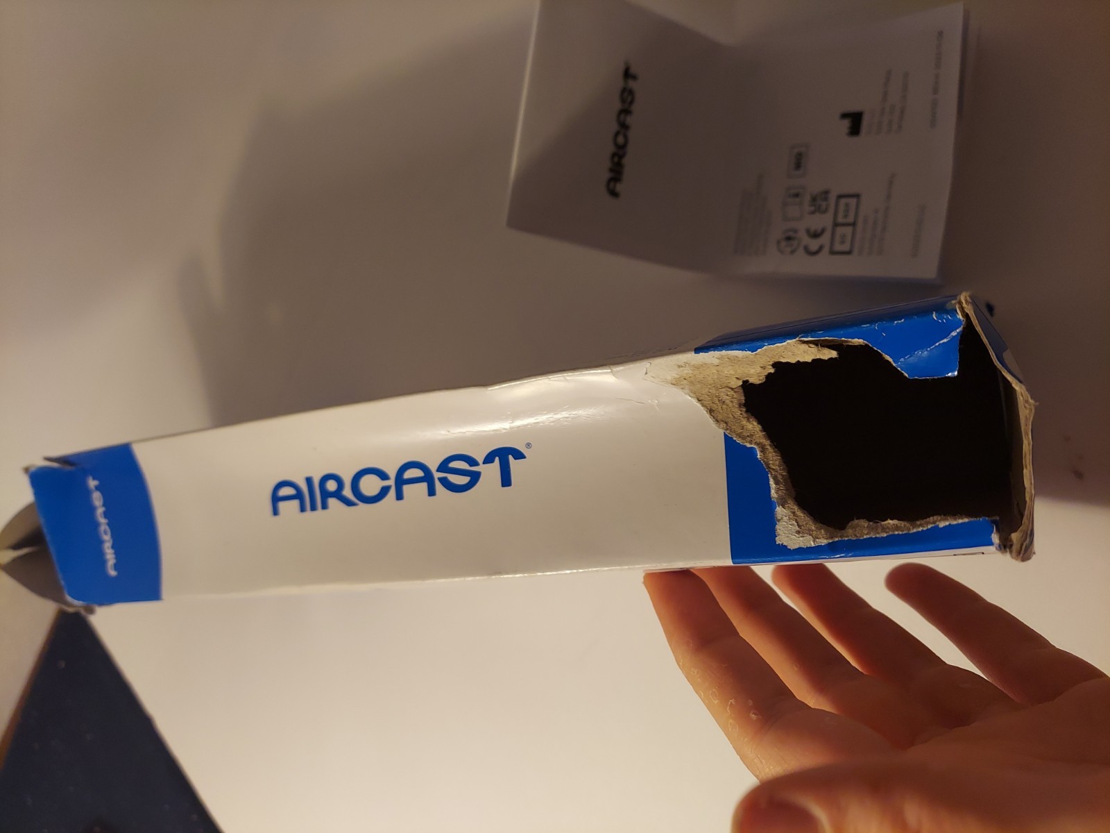 AIRCAST A2 WRIST SUPPORT BRACE WITH THUMB SPICA right HAND SMALL S open box