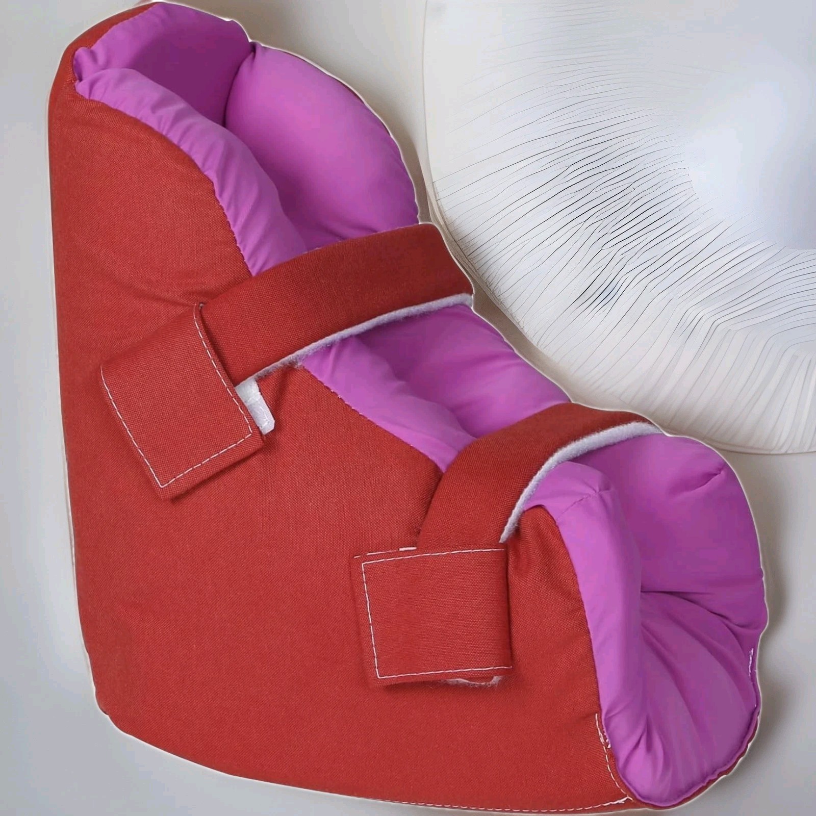 Ehucon Egg Shell Foam Heel Protector Bed Sore Foot/Ankle Pillow -Rustic Red