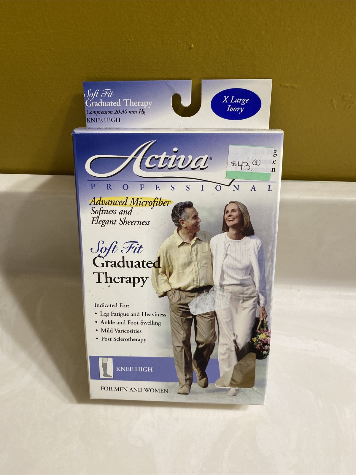 Activa Soft Fit Graduated Therapy Knee High 20-30 mmHg Closed Toe X Large Ivory