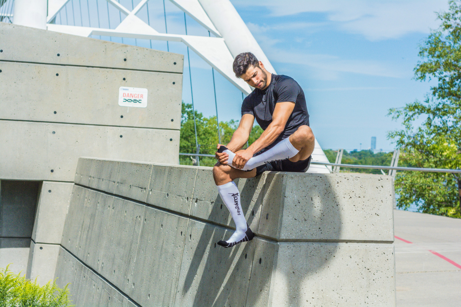 FitsBalance Compression Socks for MEN Ideal for Running,Athletic Sports, Trave