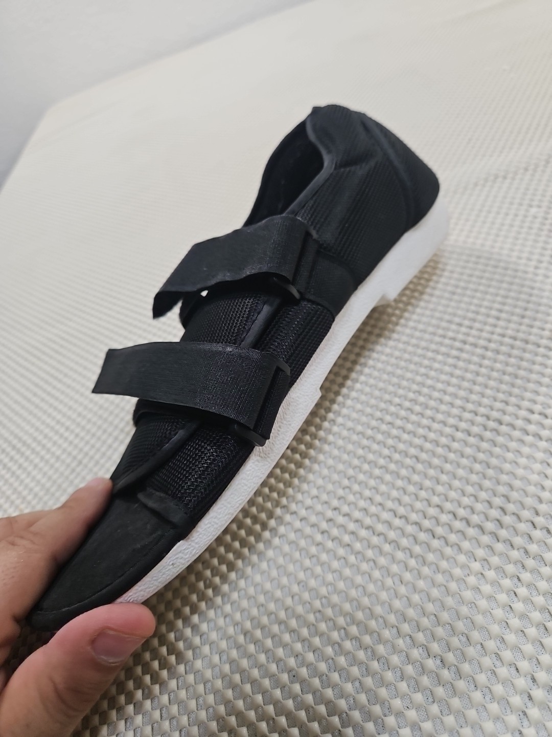 Surgery Shoe Post-Op Recovery Medium Men 9-11 Women 10.5-12.5 Universal Fit