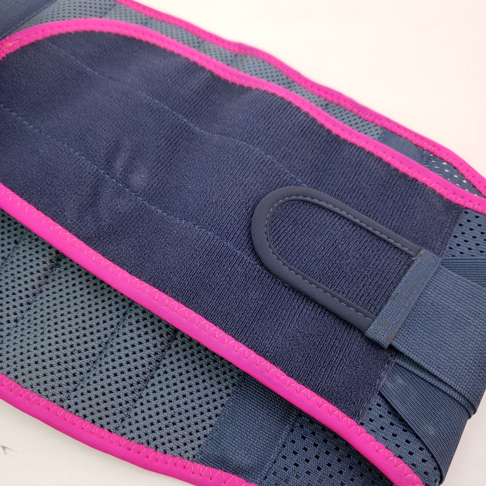 Freetoo Womens Size S Gray Pink Knitted Back Support Belt Back Brace