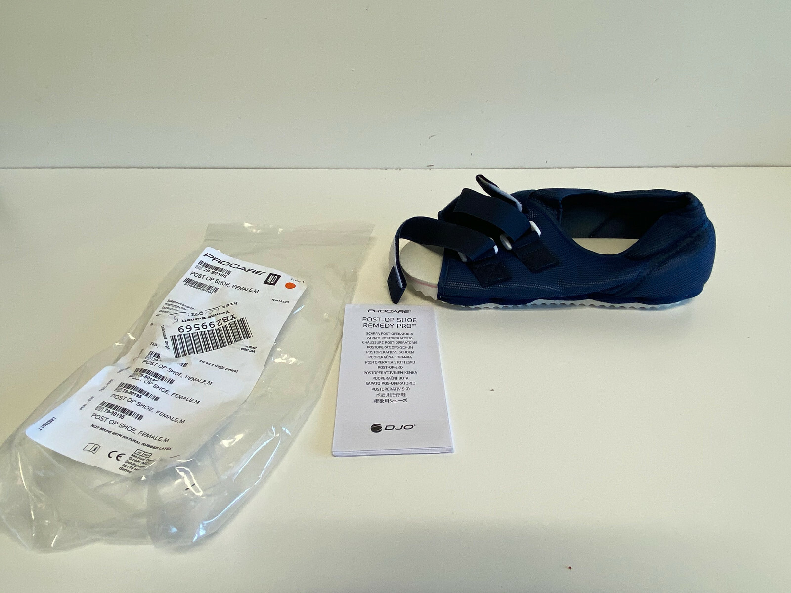 Lot of 2 ProCare Post OP Shoe Female – Medium 79-90195