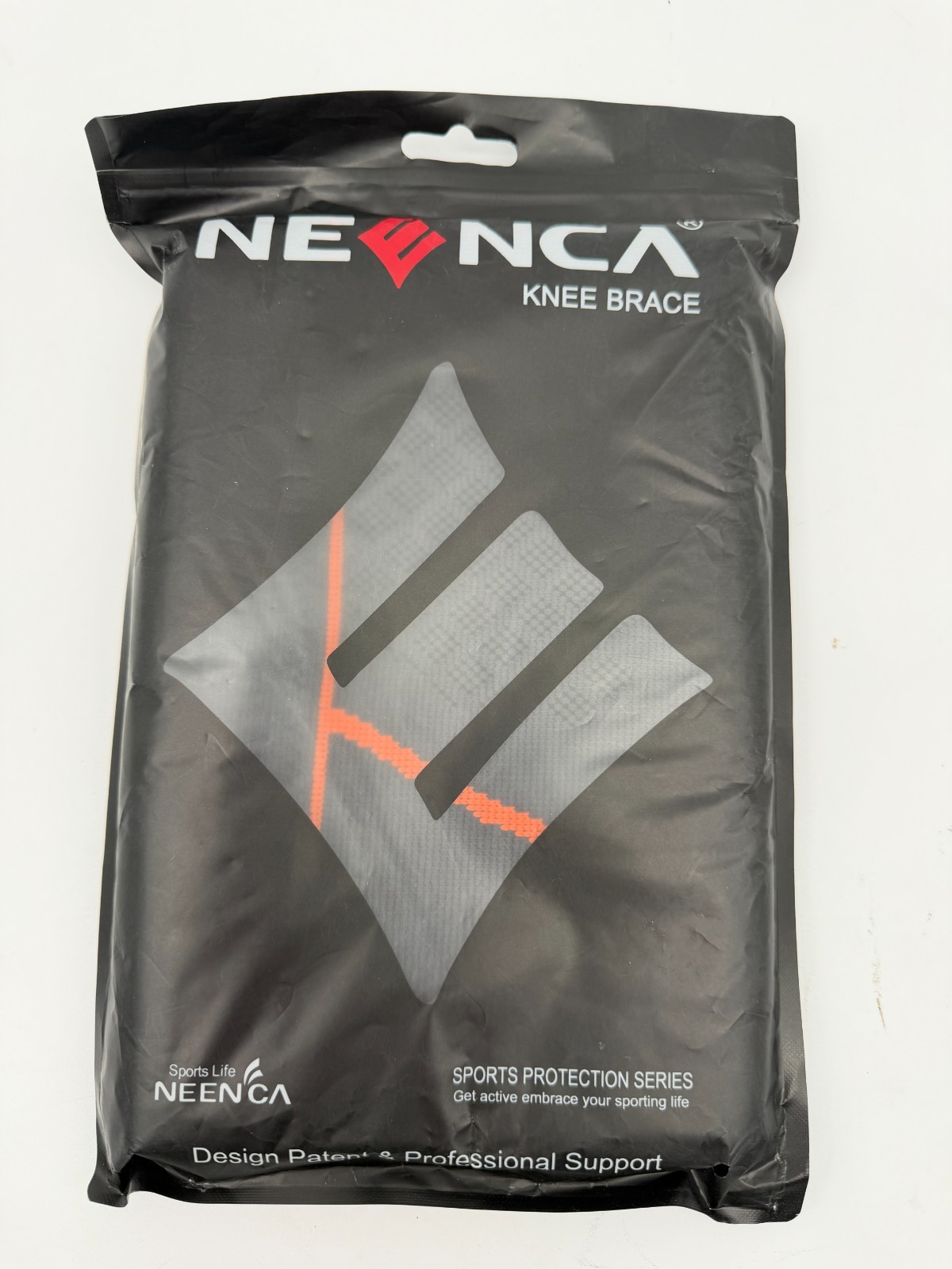 NEENCA Knee Compression Sleeve – Knee Brace XXXL Black with Orange Stripe