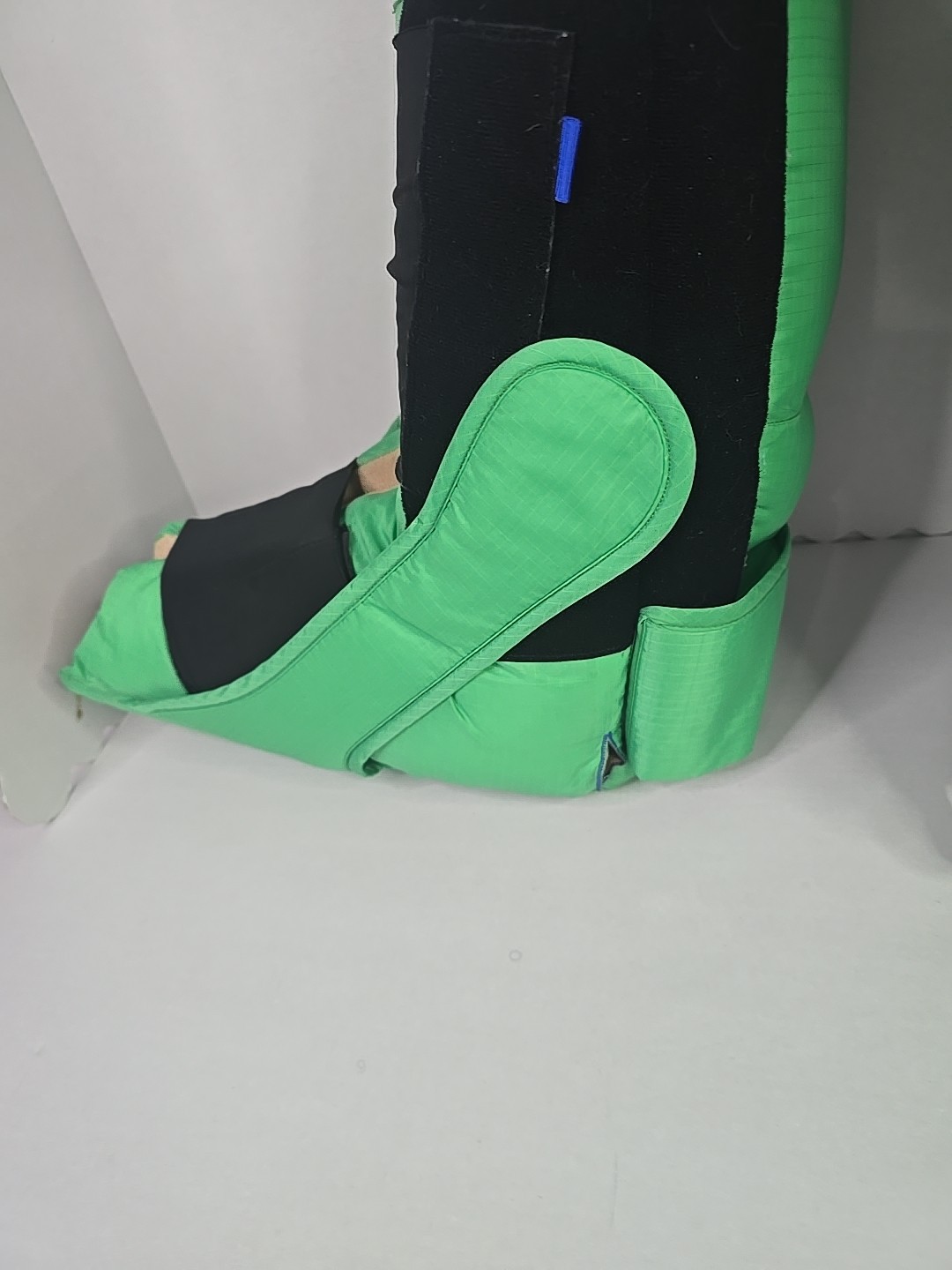 EHOB TruVue Heel Protector Boots Standard Size Green *No Wedges*