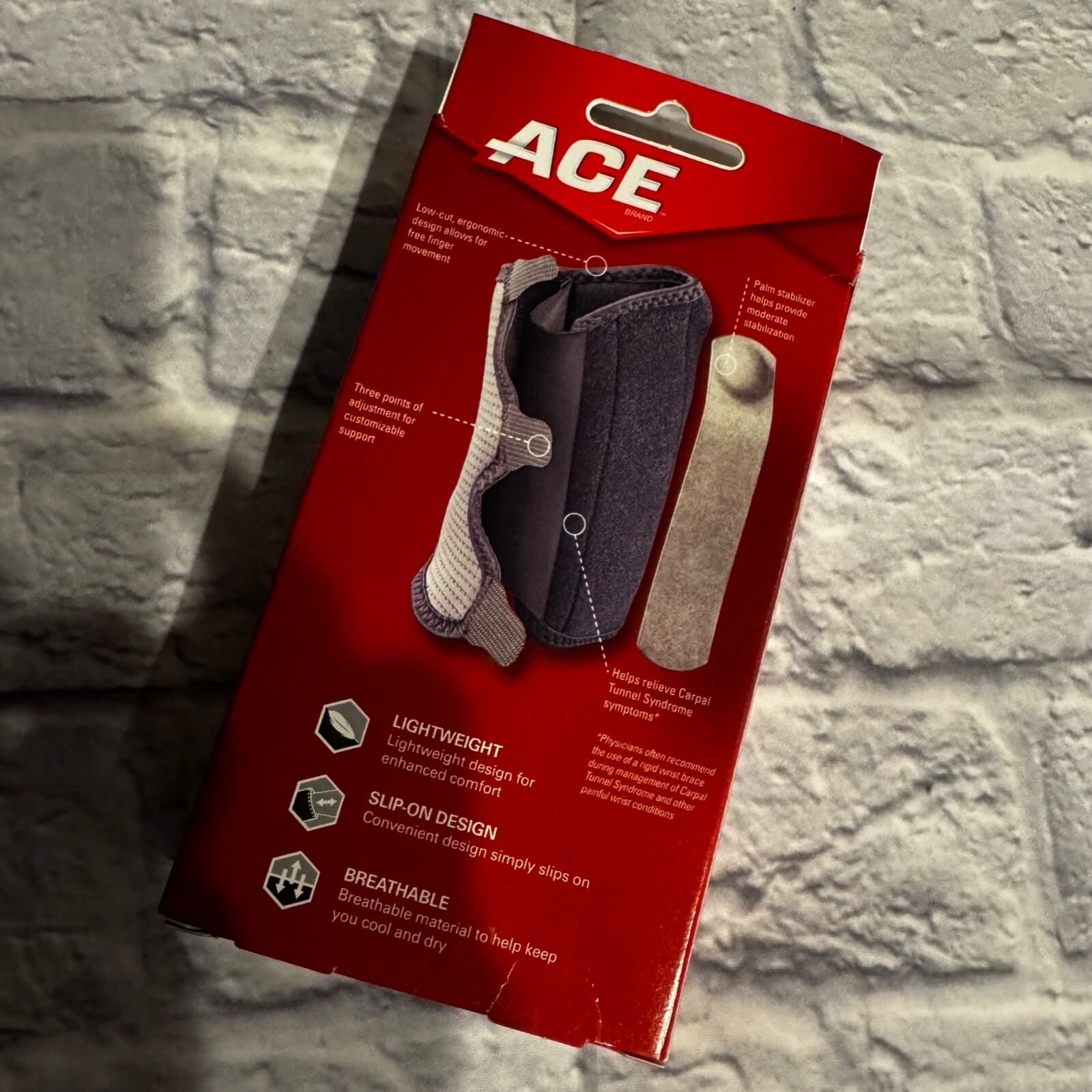 ACE WRIST BRACE REVERSIBLE ADJUSTABLE INJURY PROTECTION & RECOVERY RELIEVES