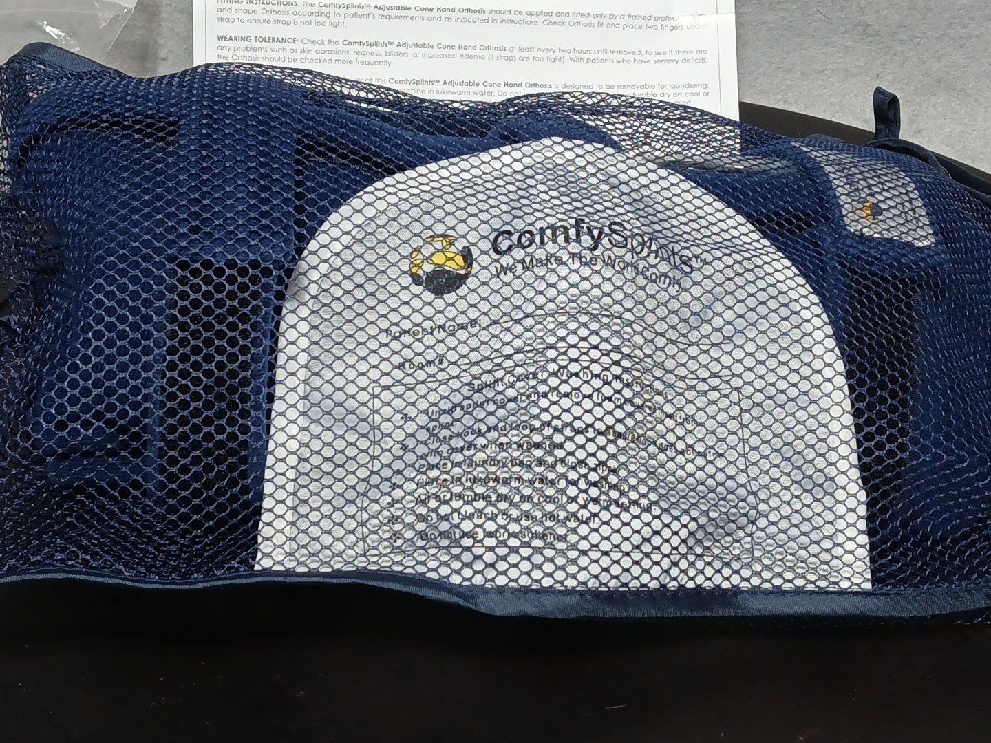 ComfySplints™ Adjustable Cone Hand HCPC Code: L3915 or L3916 Blue with mesh bag