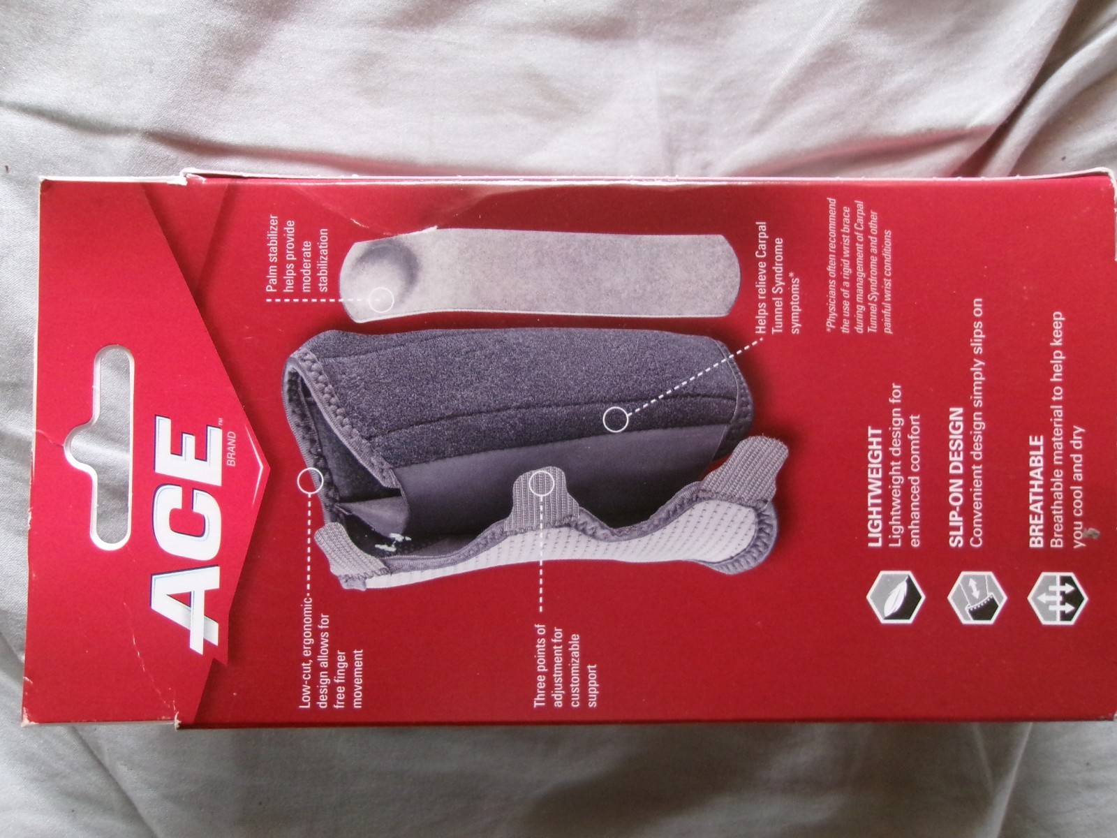 Ace Brand 3M “Wrist Reversible Brace”