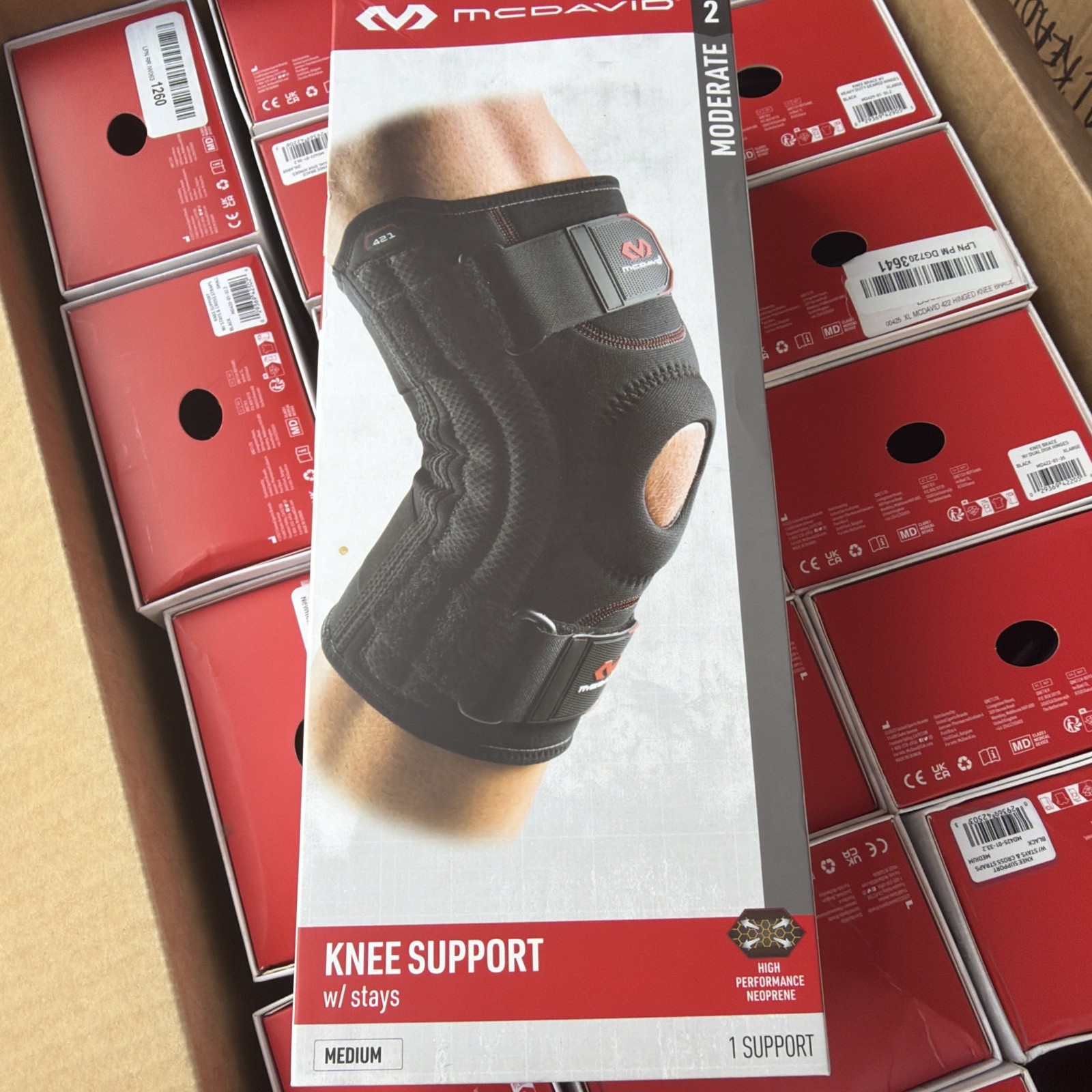 Mcdavid Level 2 Knee support w/ stays size medium 14-15”