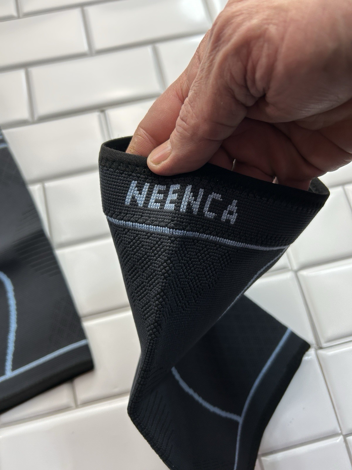 Neenca Knee Brace Large 2 Pack Black/Blue New Set Of Two