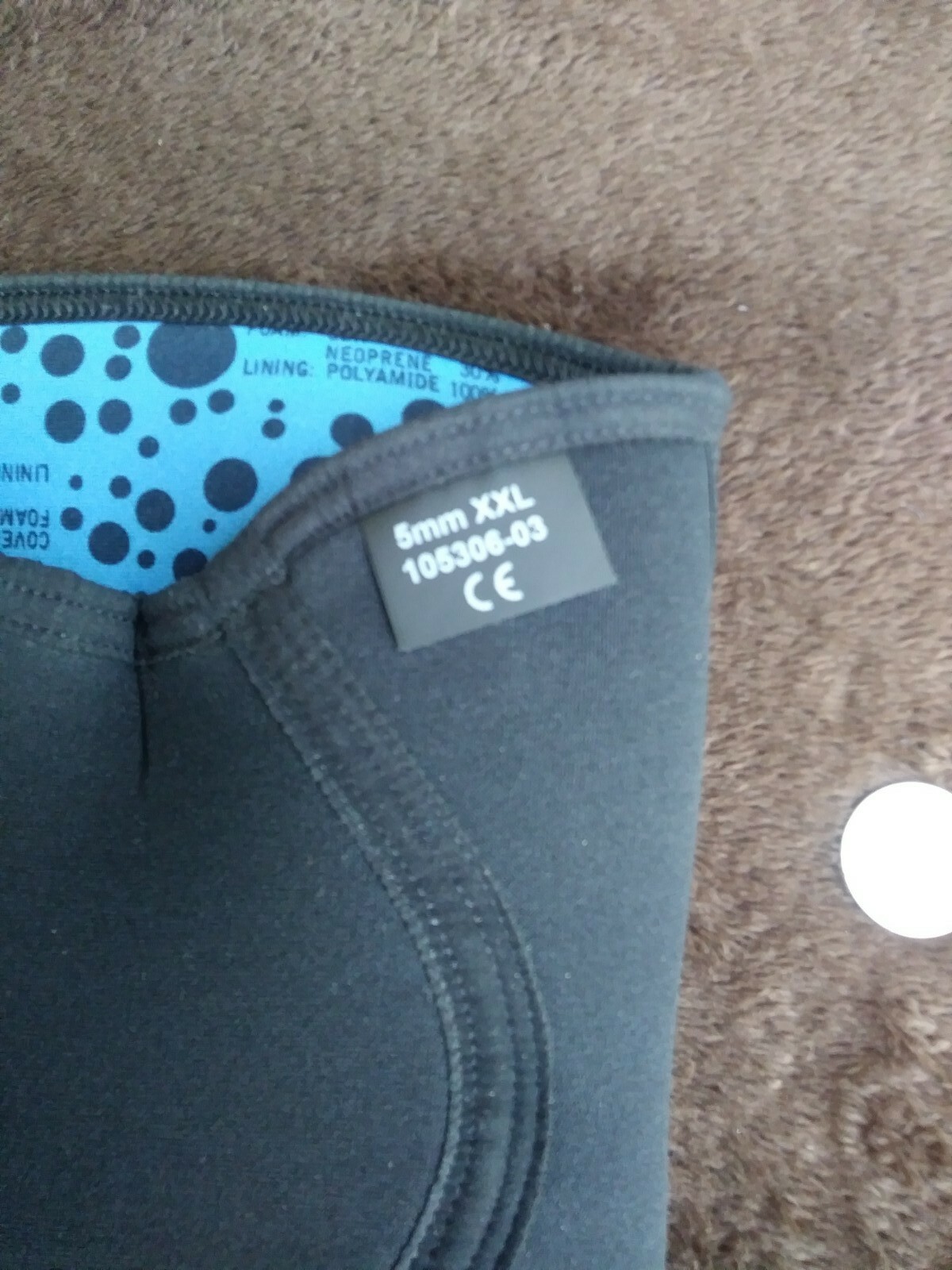XXL Black Neoprene Knee Wrap good condition