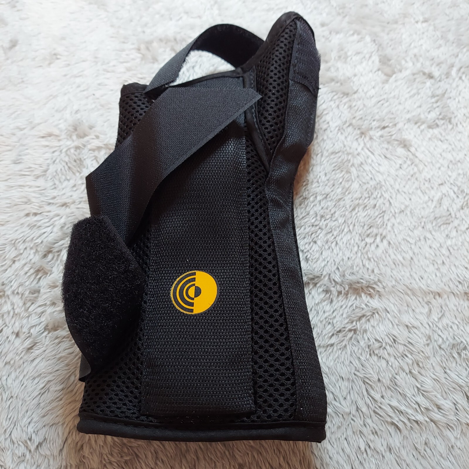 Corflex 8in Ultra Fit Cool Wrist Splint w/ABD Thumb L Right