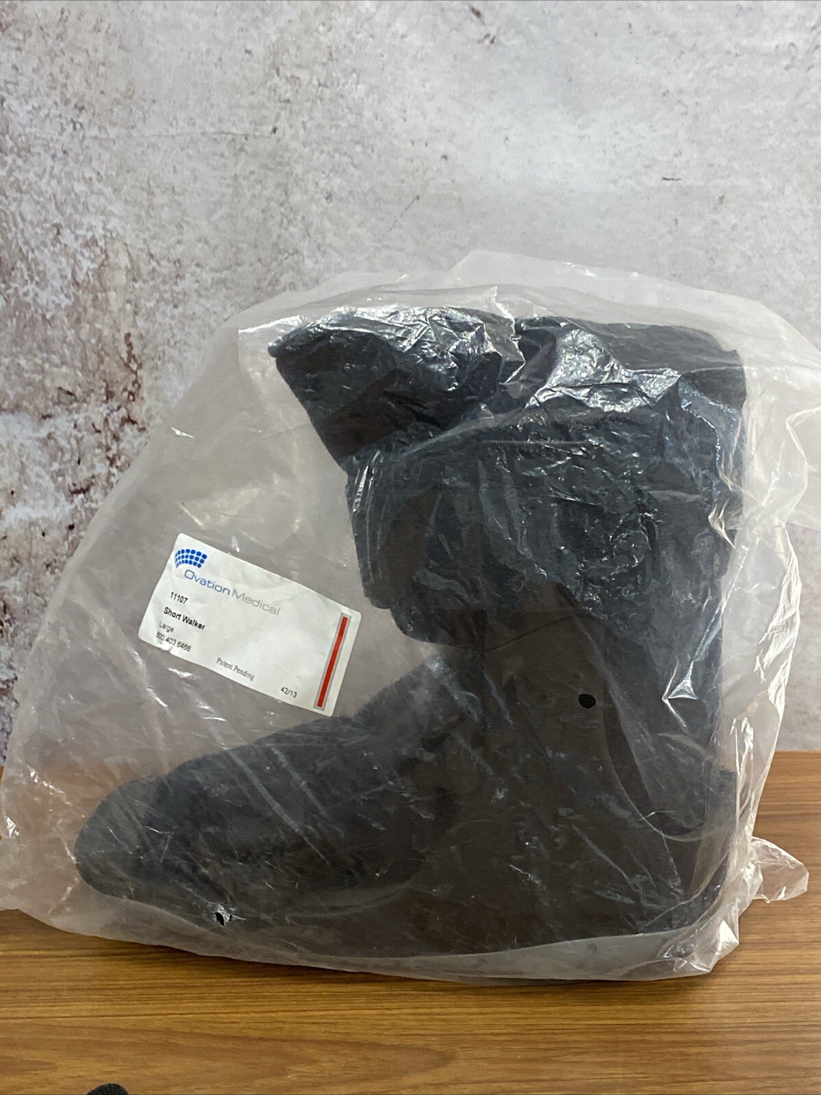 11107 Ovation Medical Pneumatic Shockpod Short Walker Brace LARGE Black