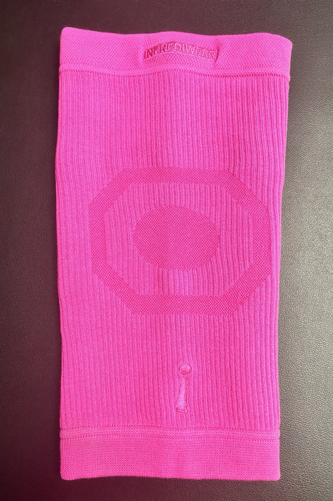Incrediwear Knee Sleeve XXL Pink Therapeutic Brace – Used Good Condition