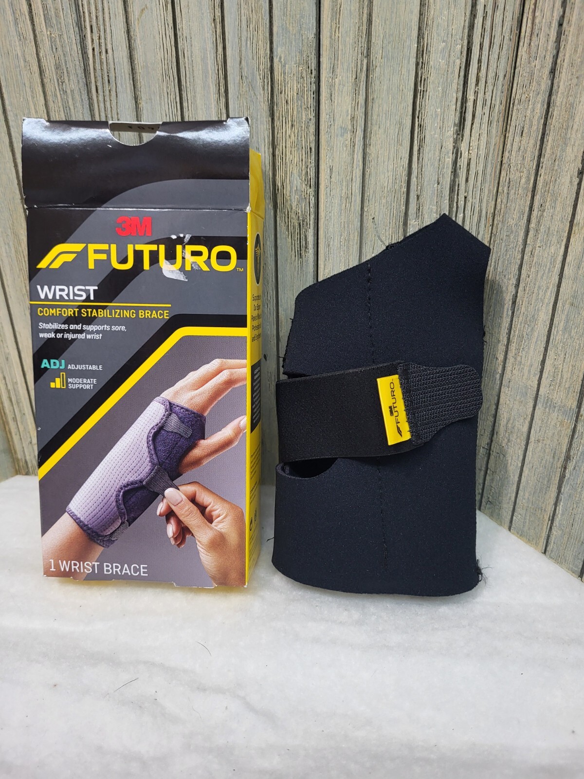 3M Futuro Left Wrist Compression Stabilizing Brace. Adjustable Sizing