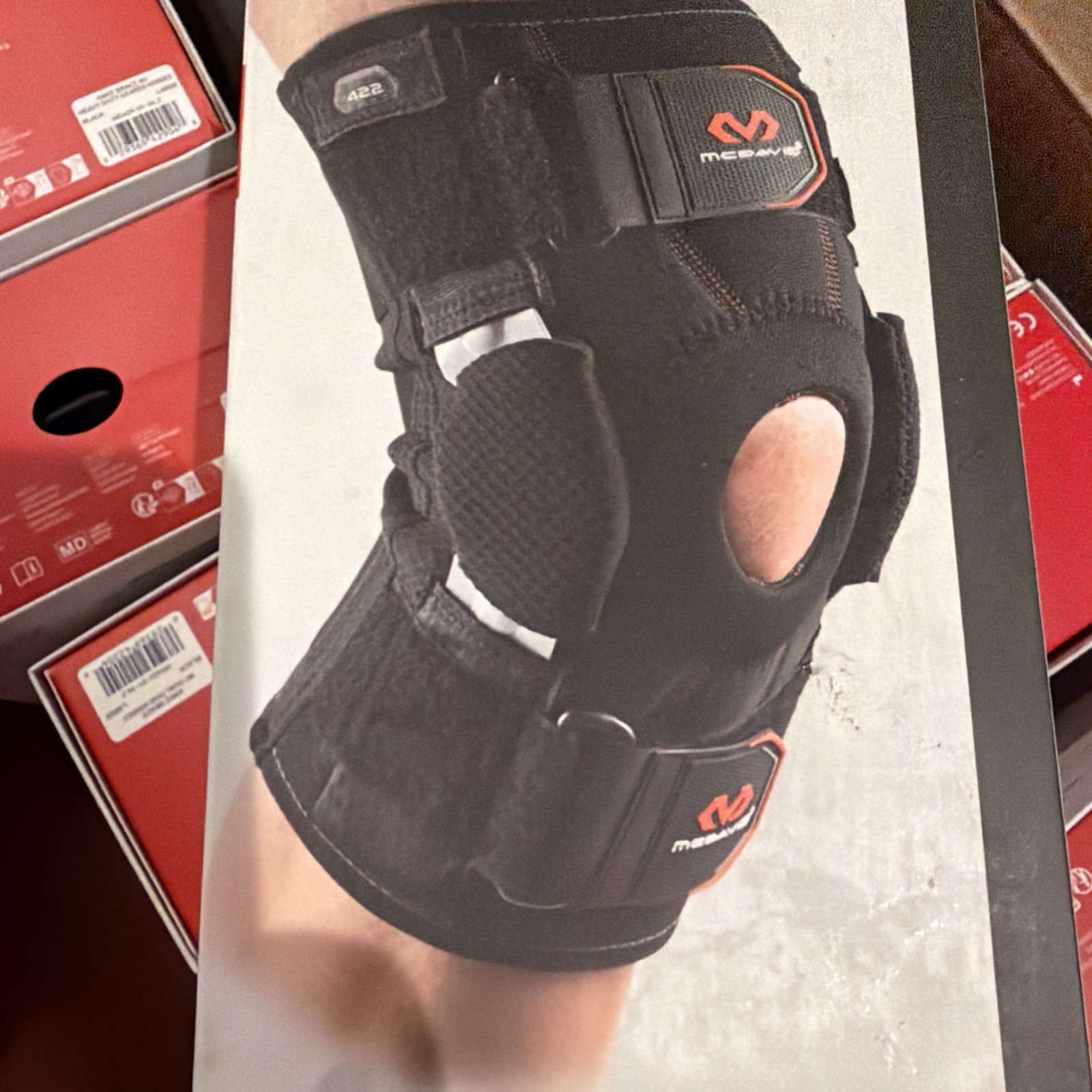 Mcdavid Level 3,Knee Brace w/dual disk hinges size large 15-16