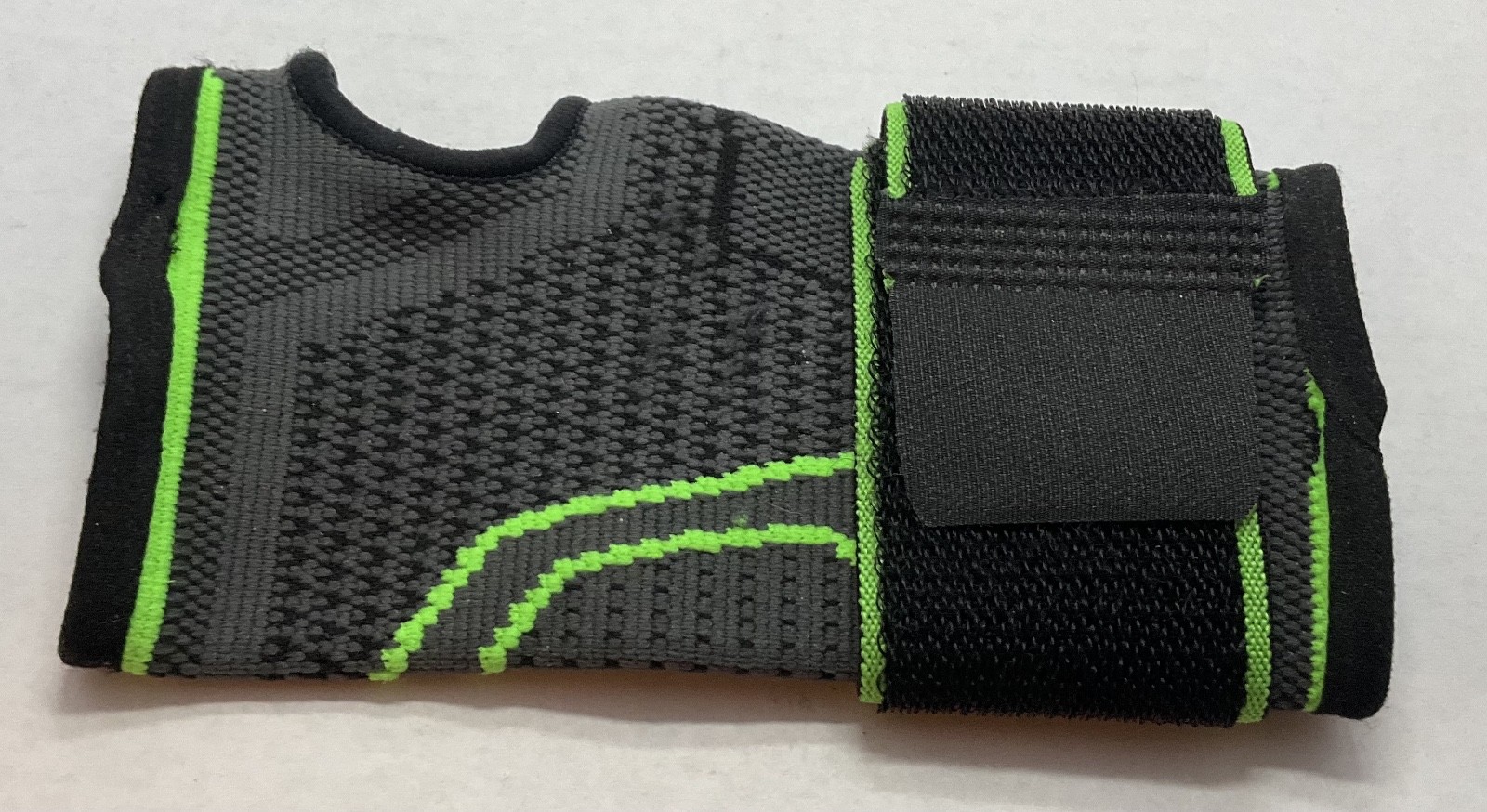 COMPRESSION Wrist Strap and Wrist Brace Sport Wrist Support.