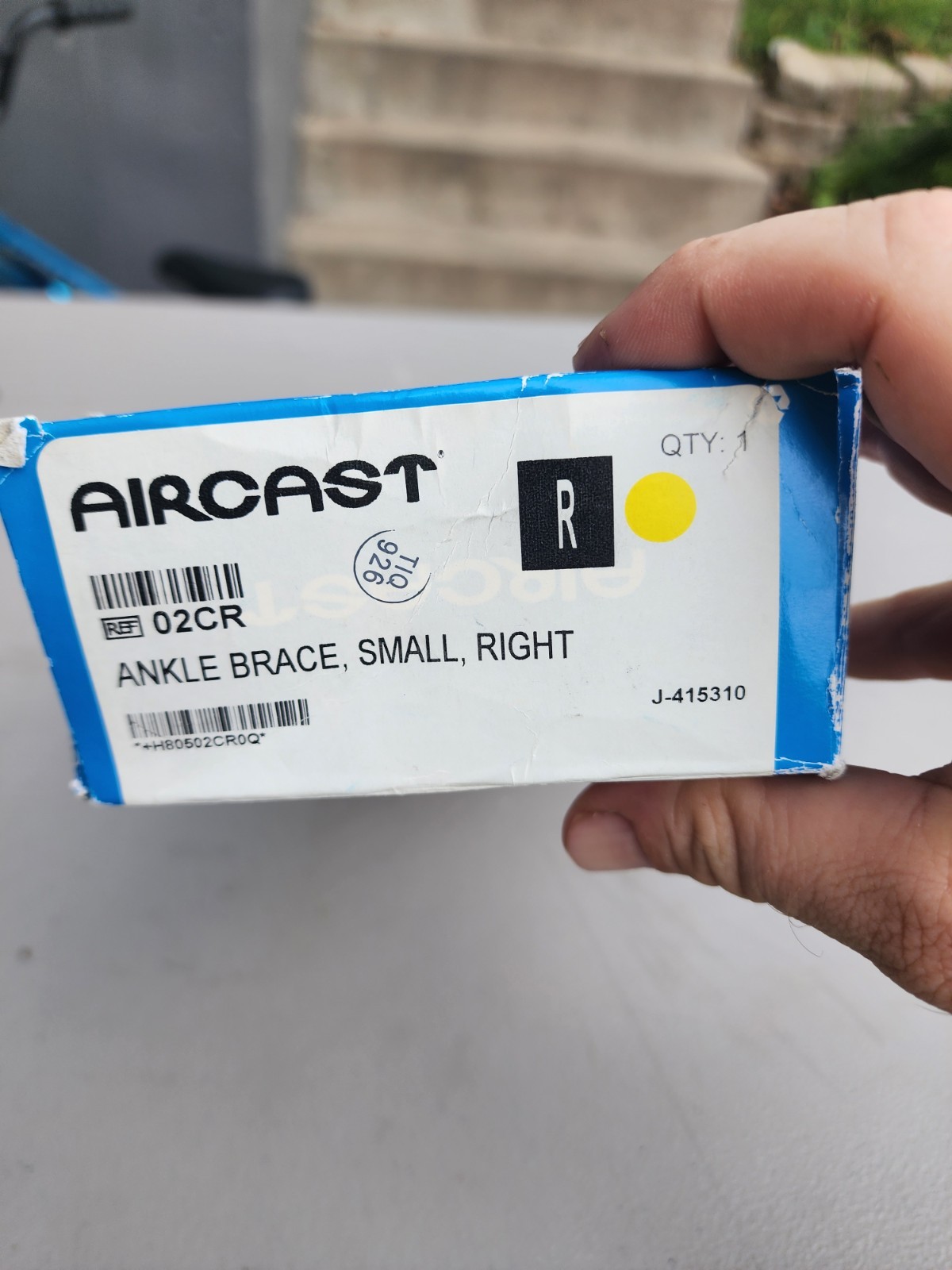 AIRCAST 02CR – Ankle Support Brace, Size Small, Right Foot