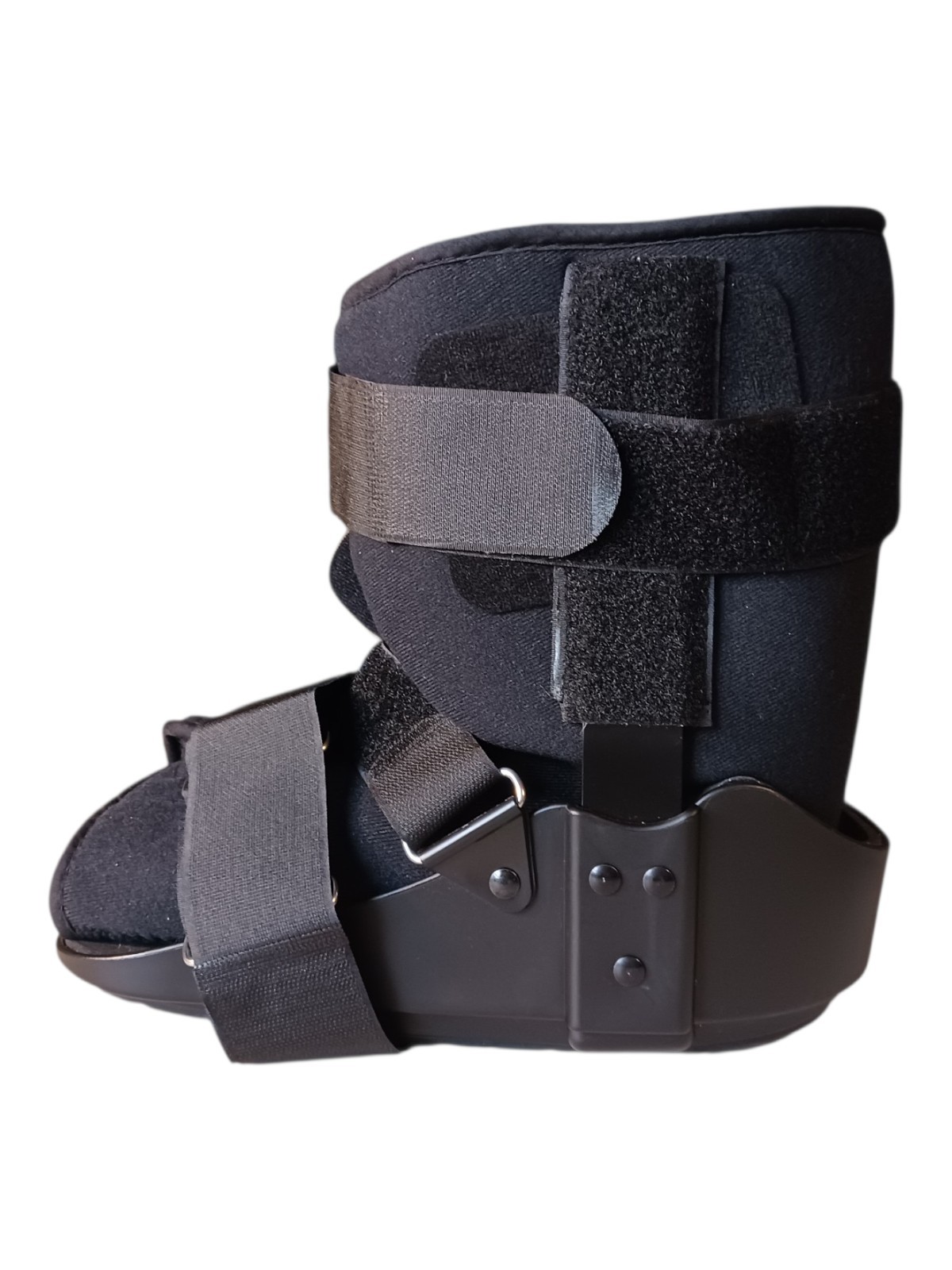 Walking boot for ankle & foot Fractures injuries Size Medium black adjustable