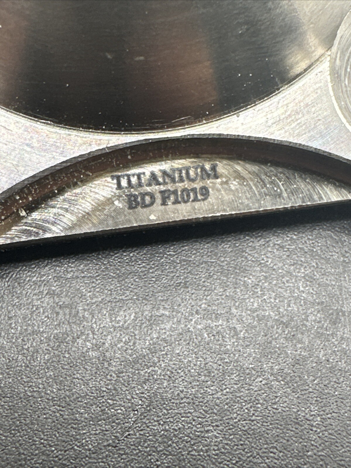 Medex Titanium, Prosthetic Four Hole Pyramid Plate With Screws