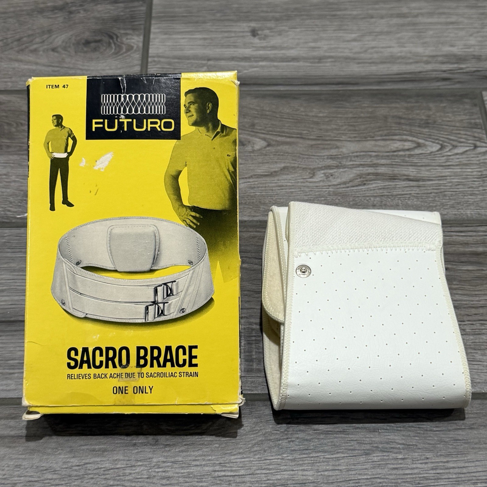 Vintage Futuro Sacro Brace Controlled Support White Adjustable 1966 – SMALL