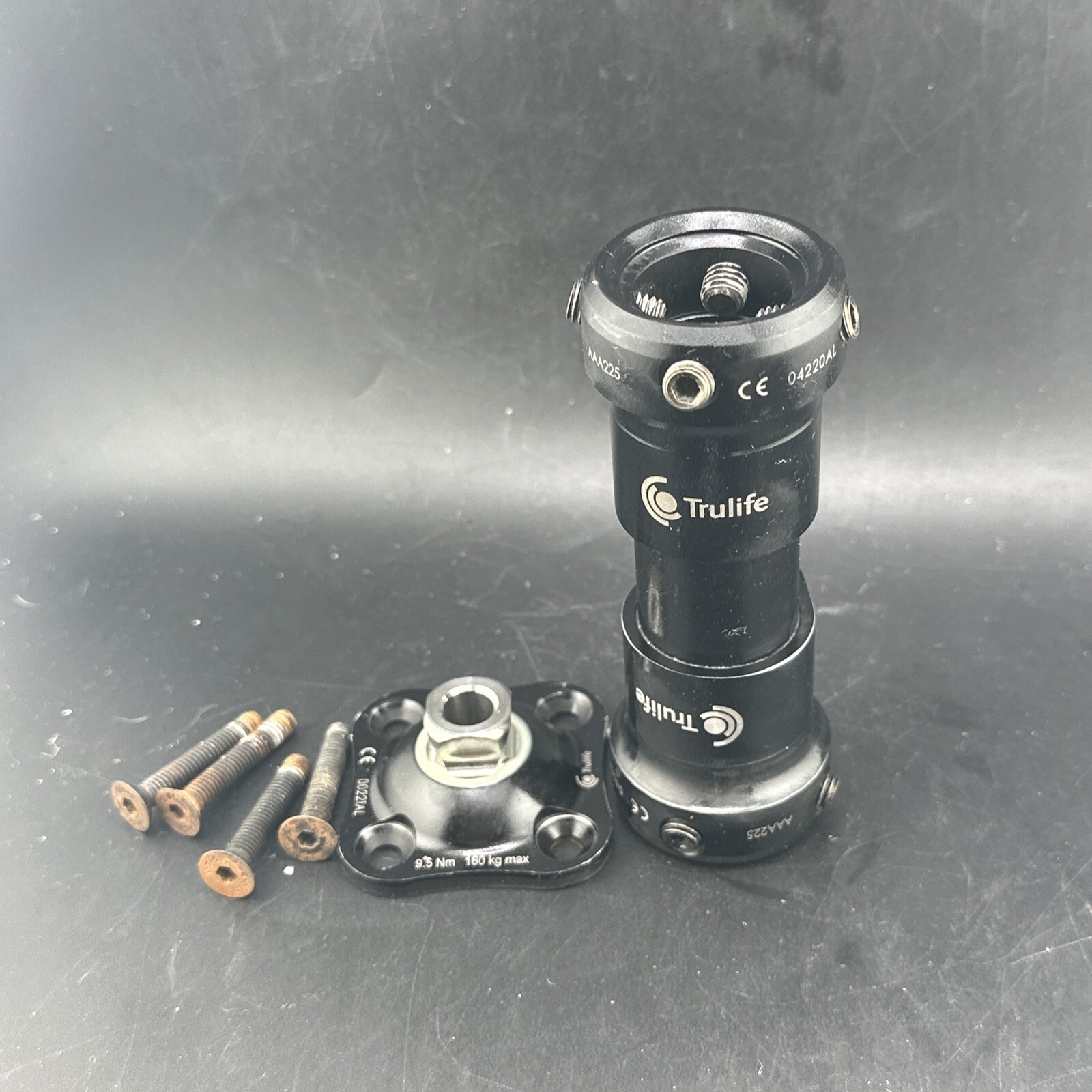 Trulife Prosthetic Components Pylon Tube Clamps. Black 30mm Parts.