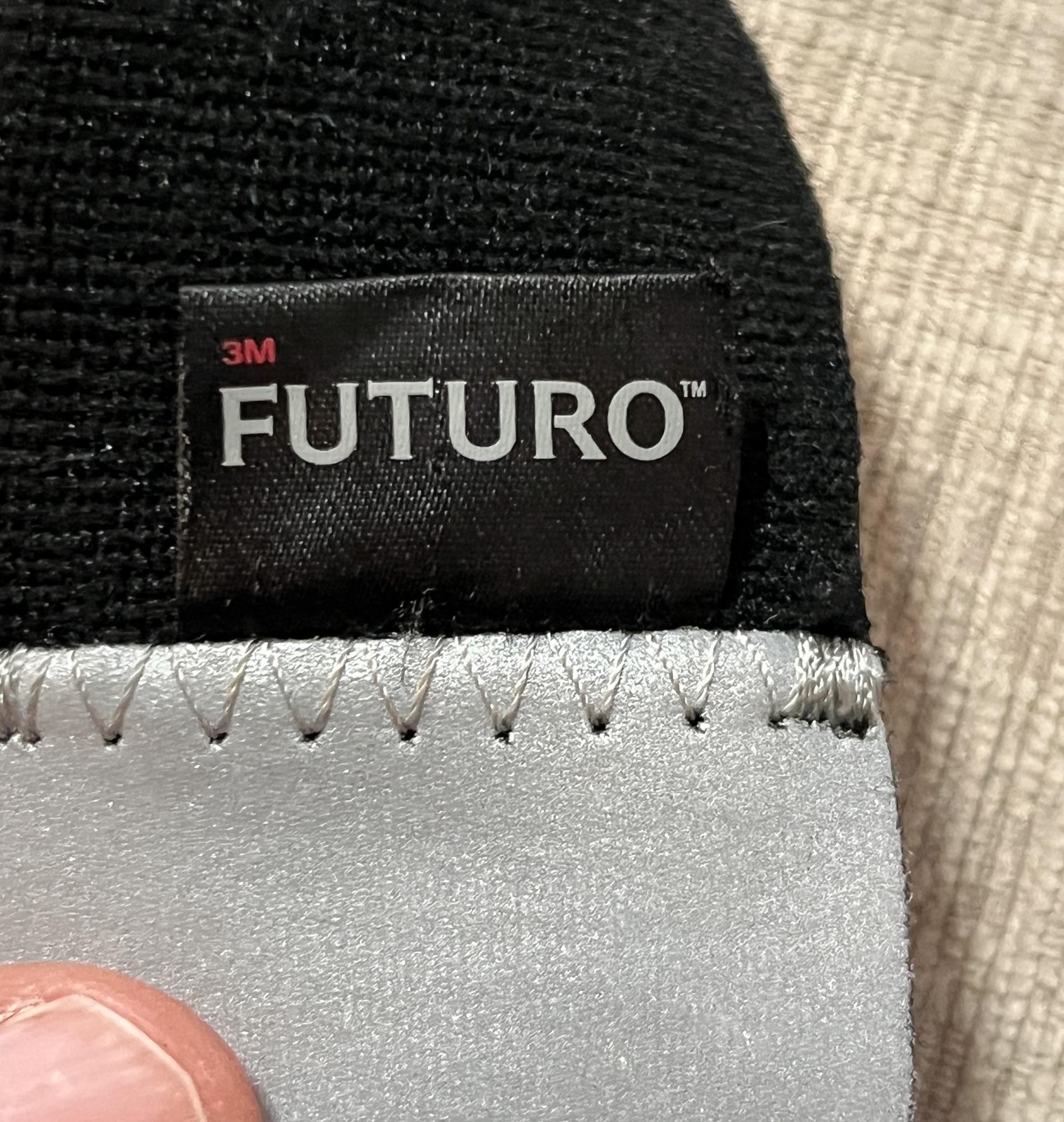 FUTURO Knee Brace Black Adjustable Open Patella Support Compression One Size