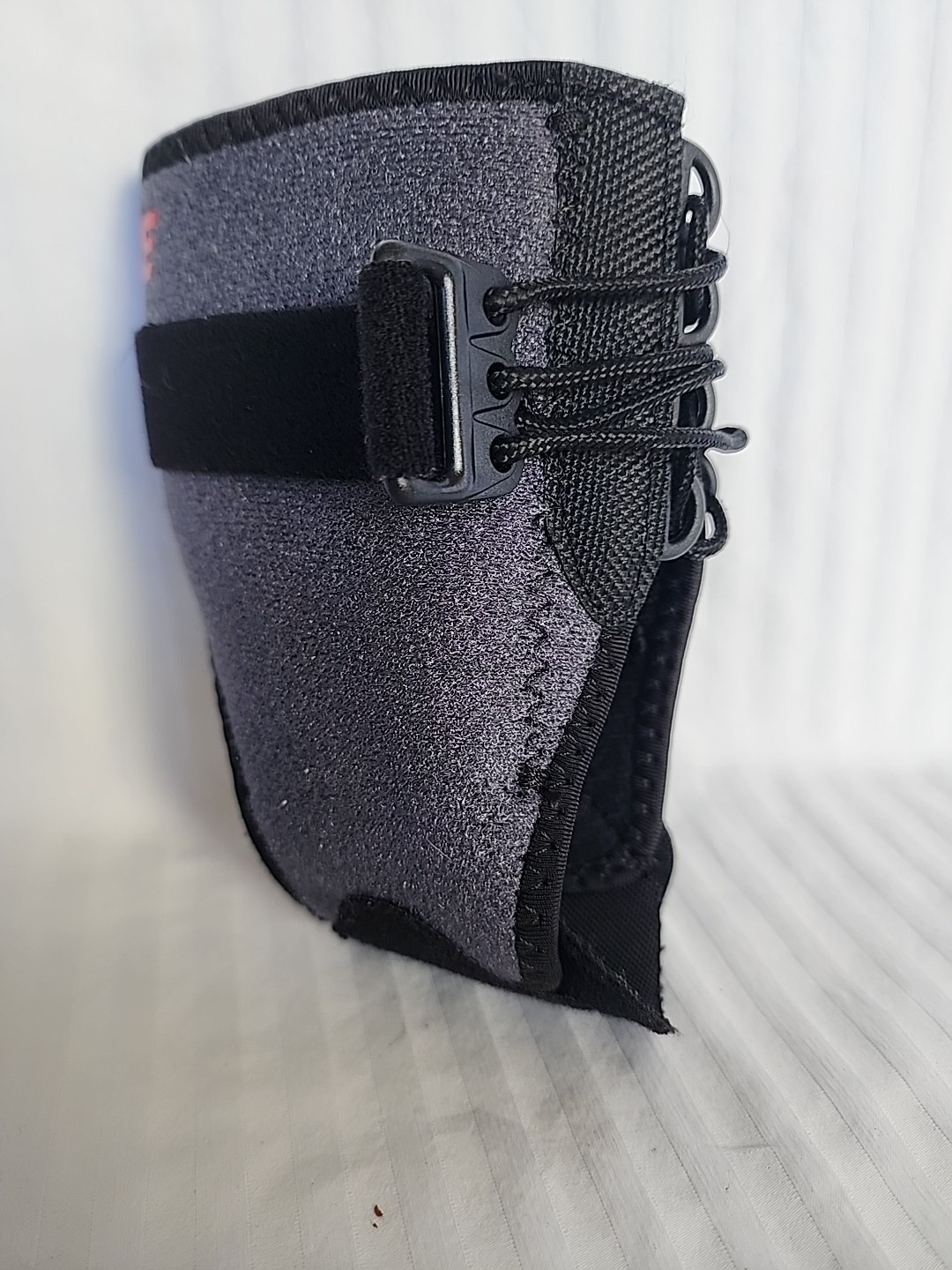 Ace Tek Zone Deluxe Ankle Brace One Size Adjustable Lace Up Gray